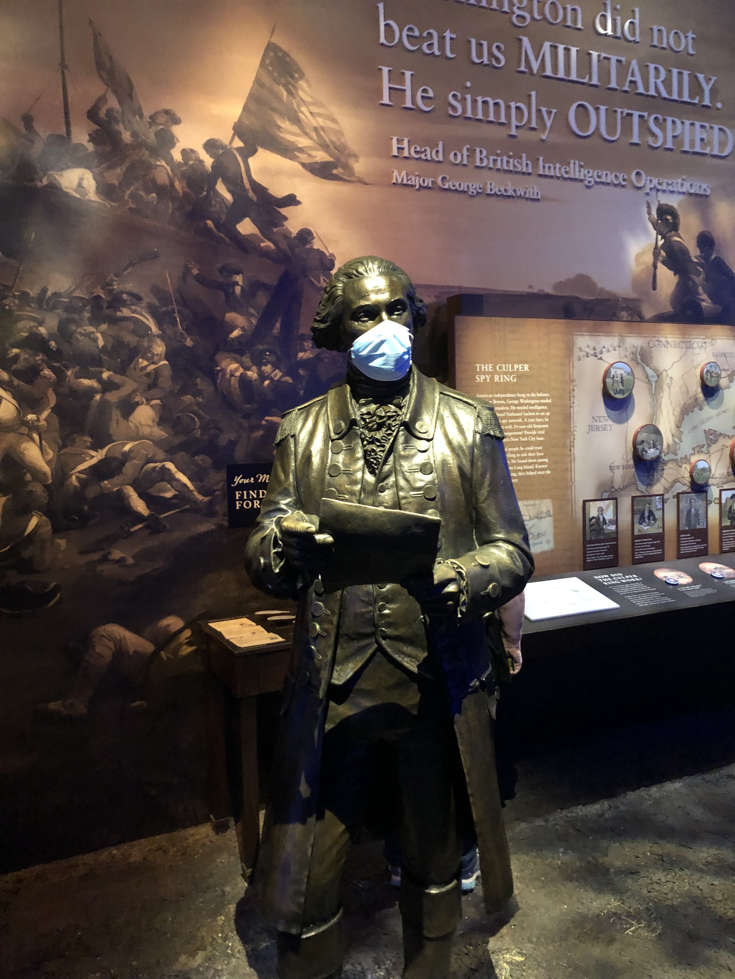 maskstatue.jpg