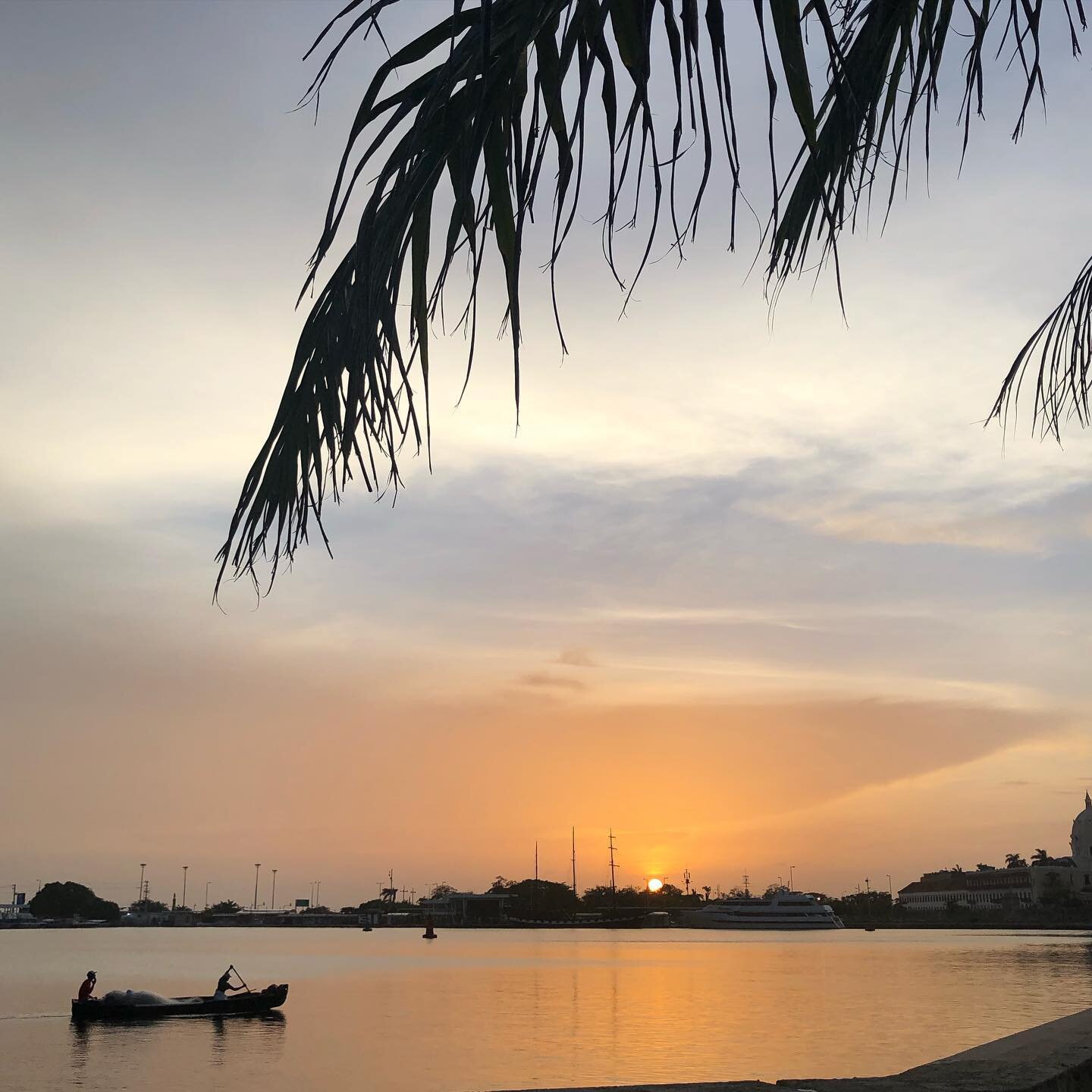 Sunsets in the Caribbean are extra special these days. Things are almost moving backwards.

#caribbean
#sunsets
#fishing
#cartagena
#villagelife
#thisiscartagena
@thisiscolombiatravel