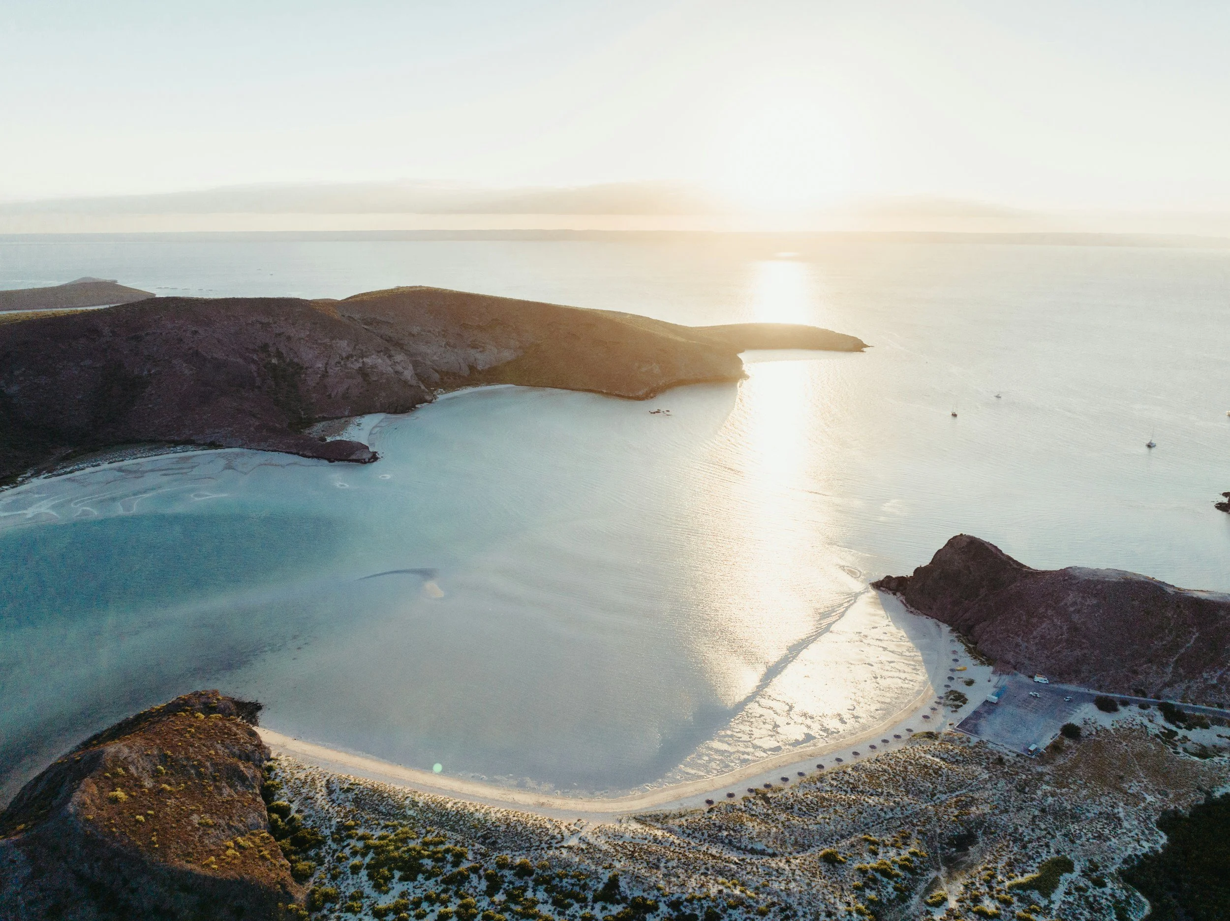 unsplash-image-9gmZ1DfbMPo.jpg