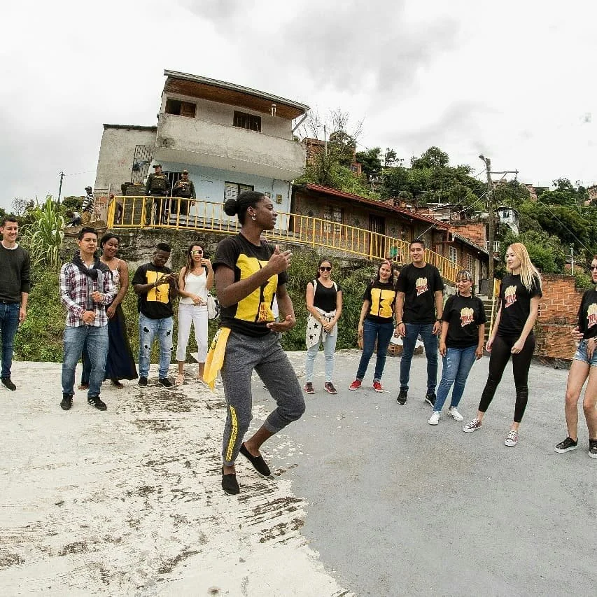 this_is_travel_medellin_tour_tropical_beats_&_dance_the_afro_colombian_community_in_medellin_comuna_13_dance_afro_5.jpeg