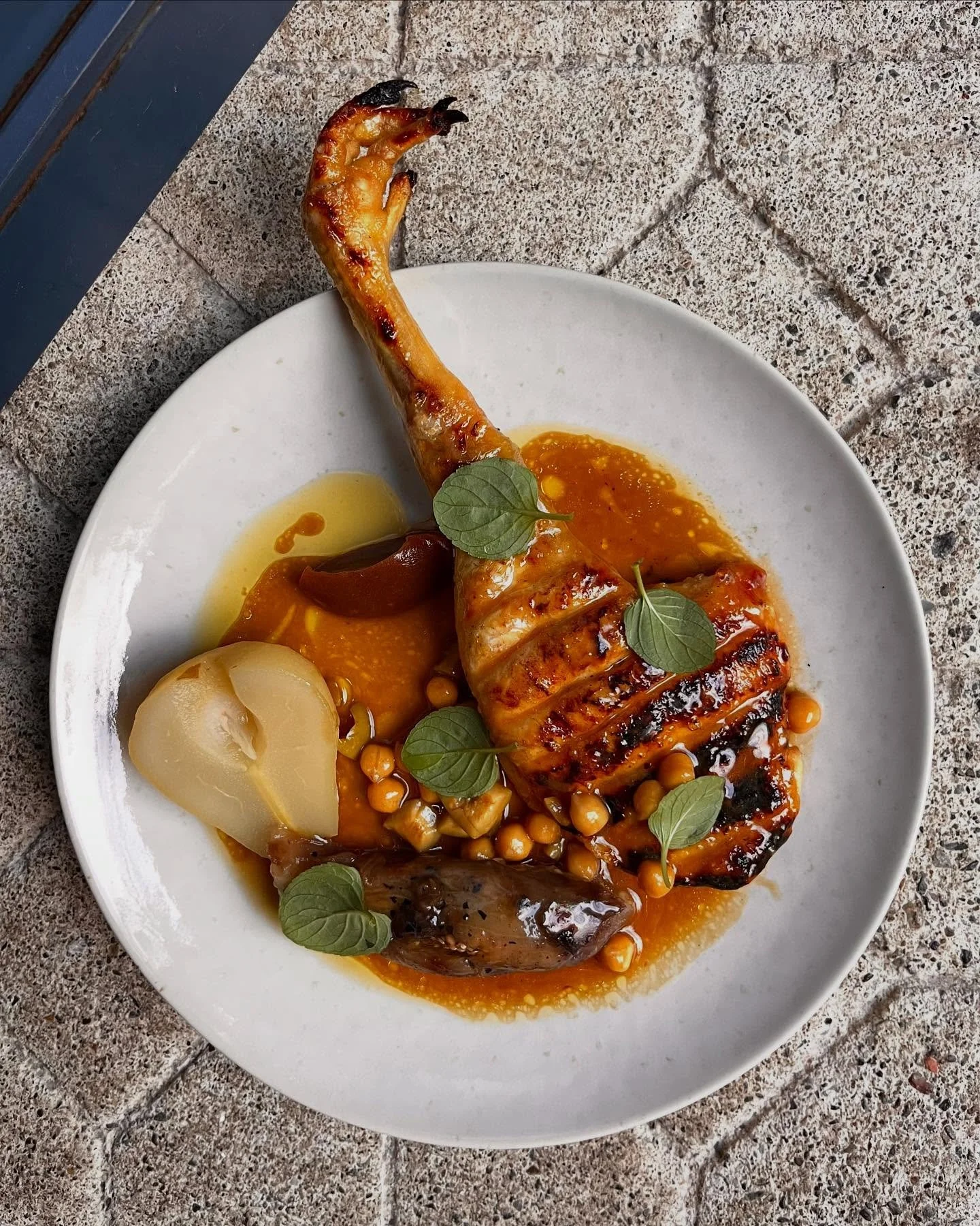 This_Is_Medellin_Foodies_Sambombi_BIstro_Local_Web_17.jpg