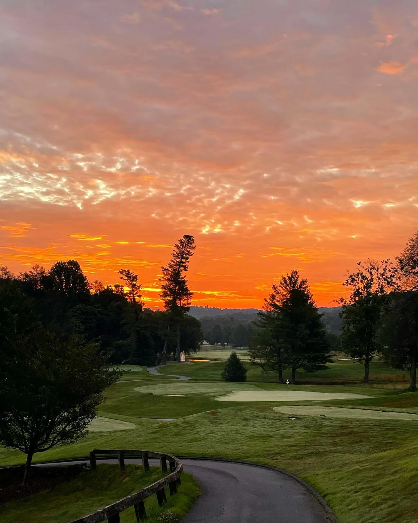 As the sun dips below the horizon, the golf course transforms into a canvas of vibrant colors. Every sunset is a reminder that endings can be just as beautiful as beginnings. Embrace the moment! 🌅⛳️ #SunsetMagic #GolfLife #NatureLoversAs the sun dip