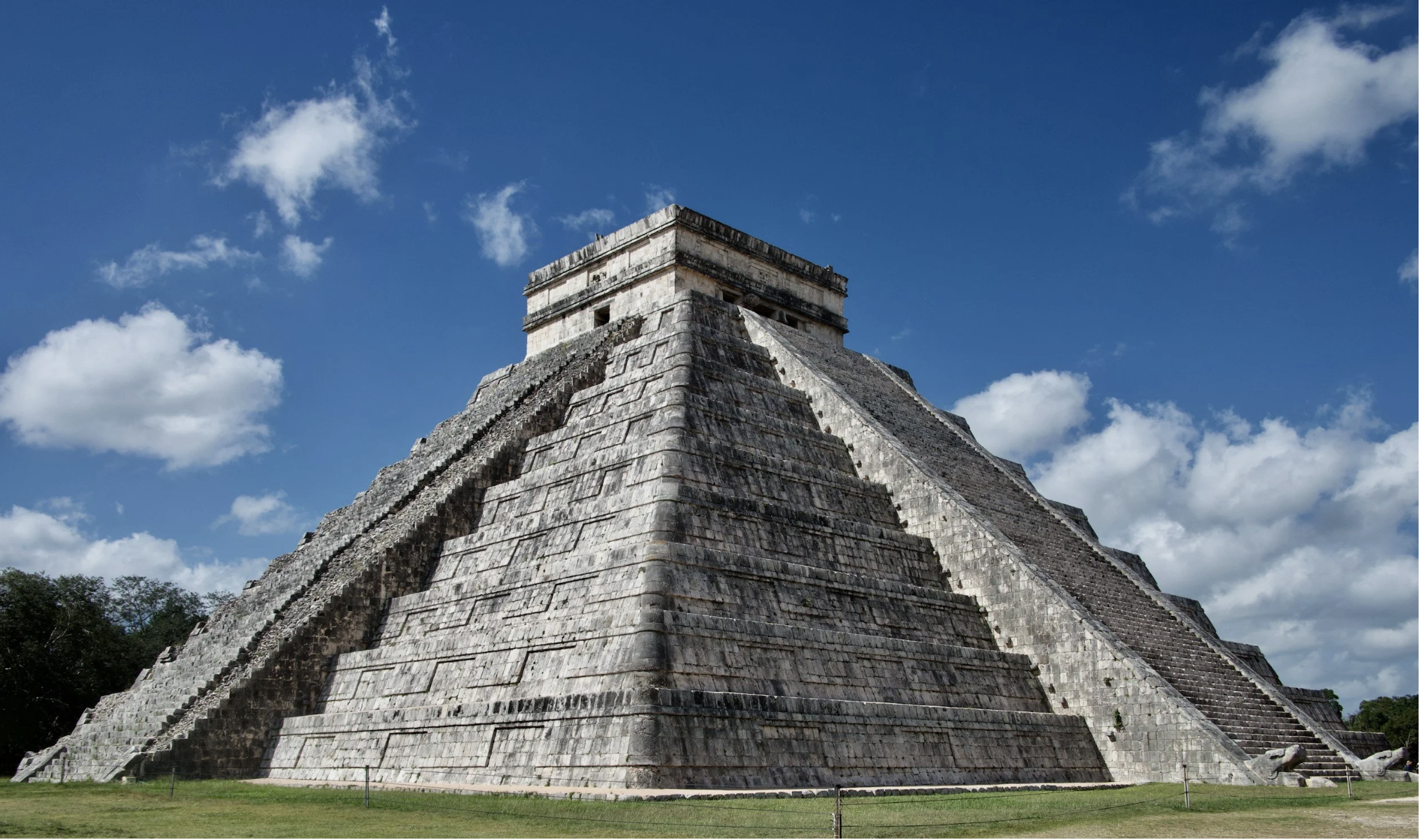 El Castillo pyramid at Chichén Itzá in Mexico’s Yucatán Peninsula, a popular cultural excursion from the Riviera Maya.
