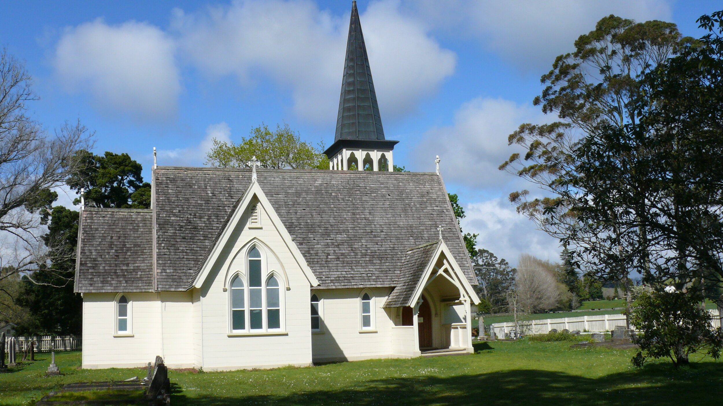 Holy Trinity – Pakaraka