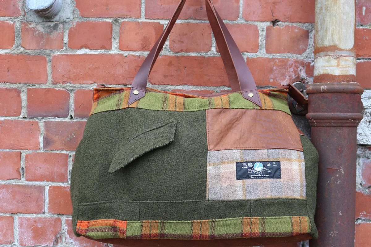 CL_Wellington_Weekender_Bag_3.JPG