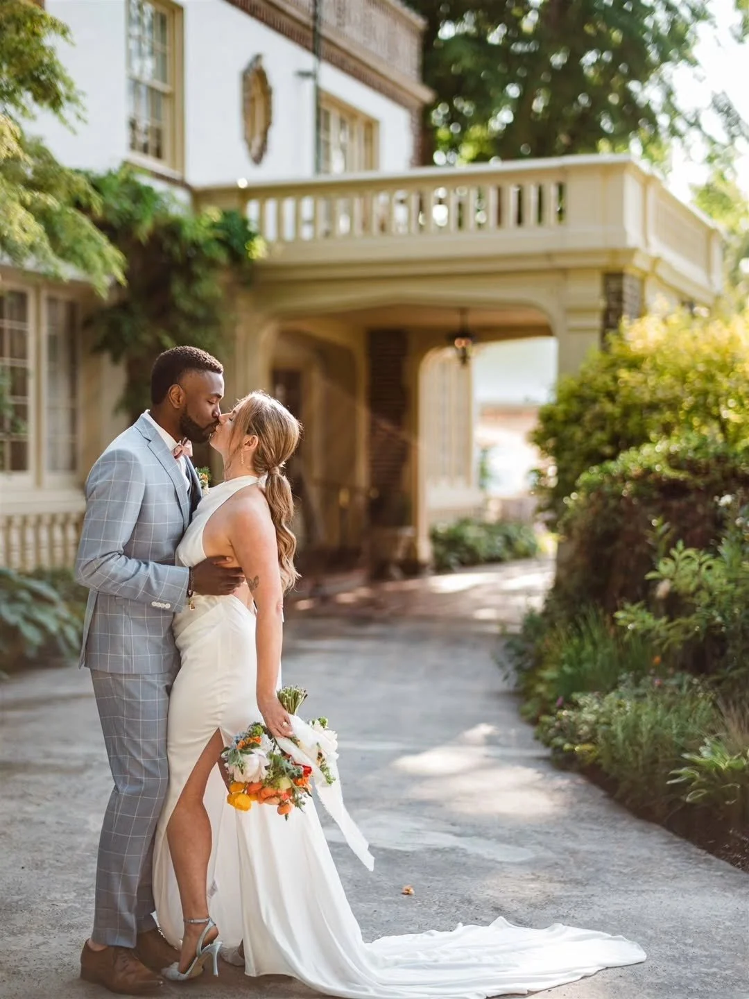 I'm not sure there's a bad place to take a photo at Lairmont Manor. Every photo I've seen from there is amazing.
Especially when you have the fabulous Kimberly of IntoDust Photography shooting it and a beautiful couple as the main subjects. 

Venue: 