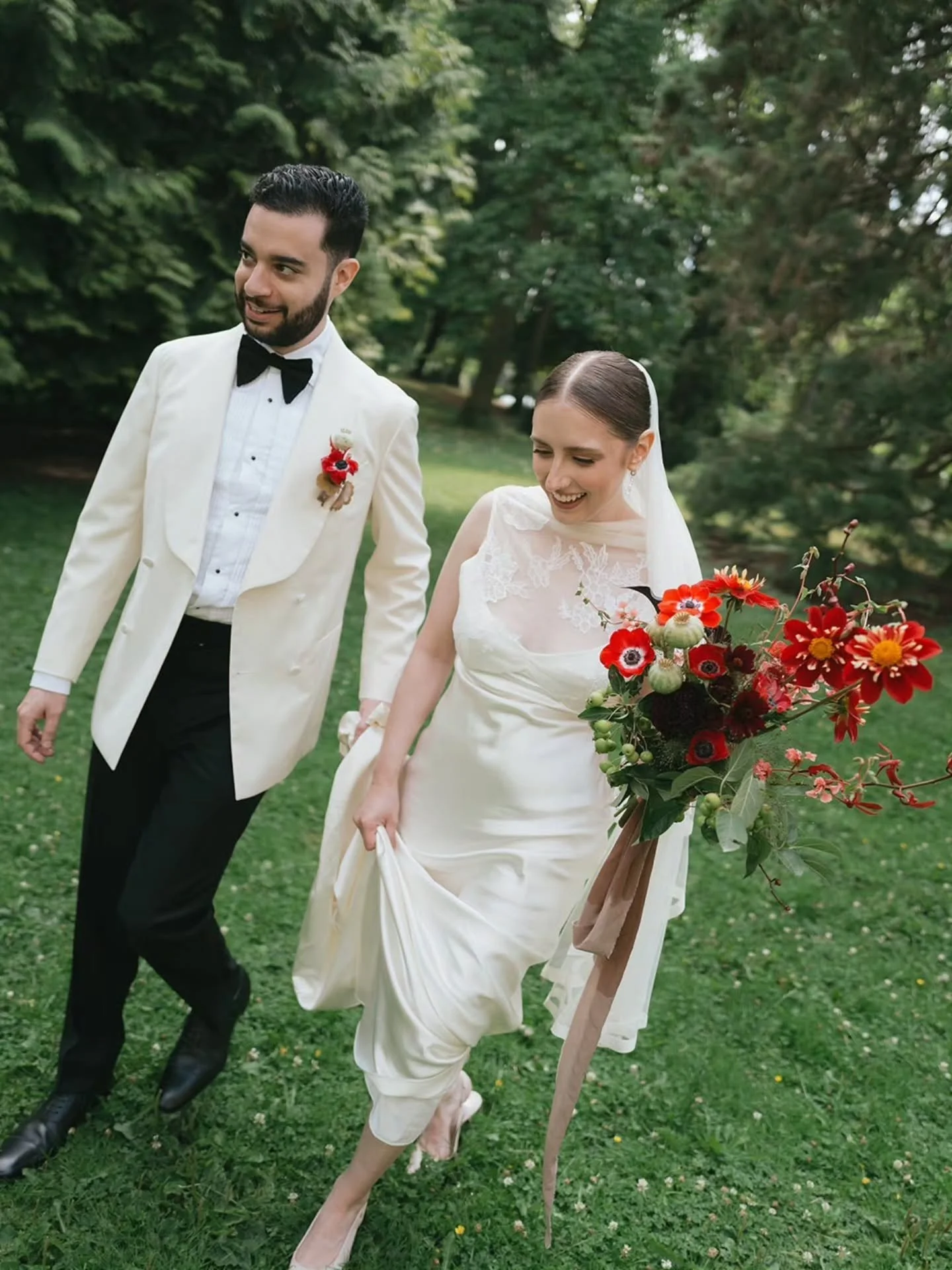 J&amp;T were a vibe everywhere they went.

From the Lotte Hotel, to the Conservatory inside Volunteer park for their ketubah signing to the Seattle Asian Art Museum for their ceremony and reception. Their wedding day was filled with friends, family, 