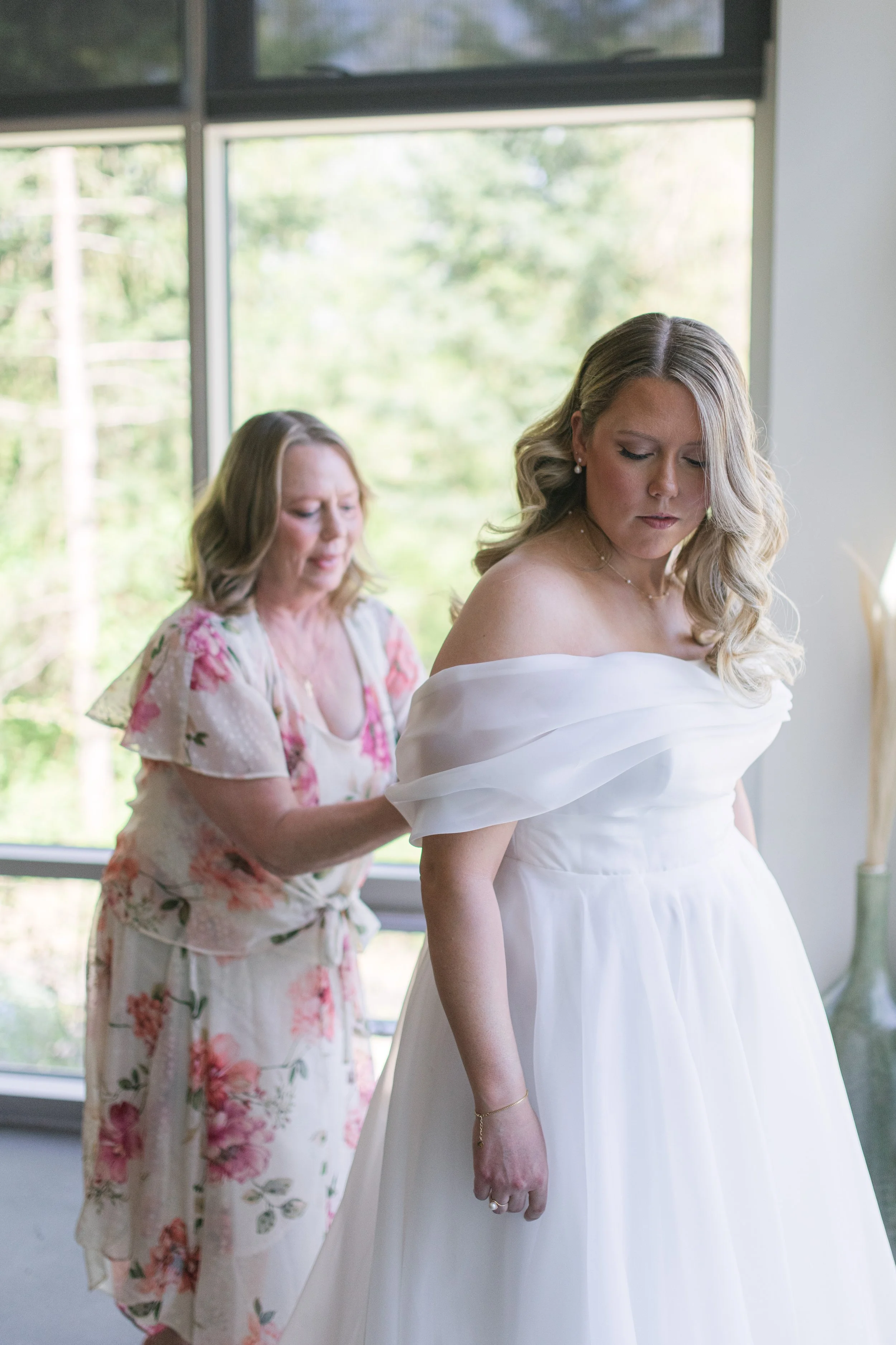 sara-michael-wedding-day-51.jpg