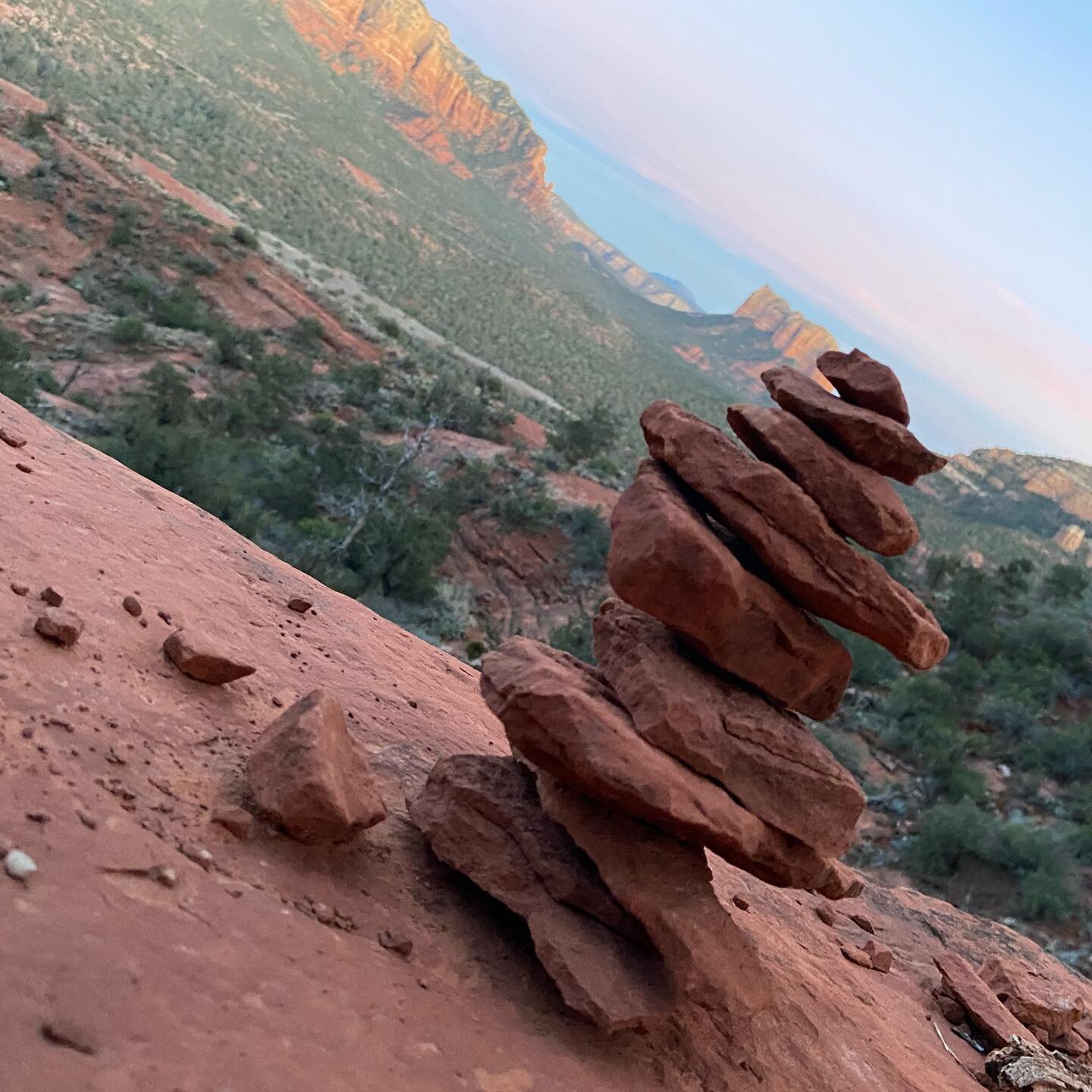 Best things in life are free. I love having access to the world. I felt so amazing looking at the view from the top. This is just a preview. Should I put up the video of us climbing #cathedralrock