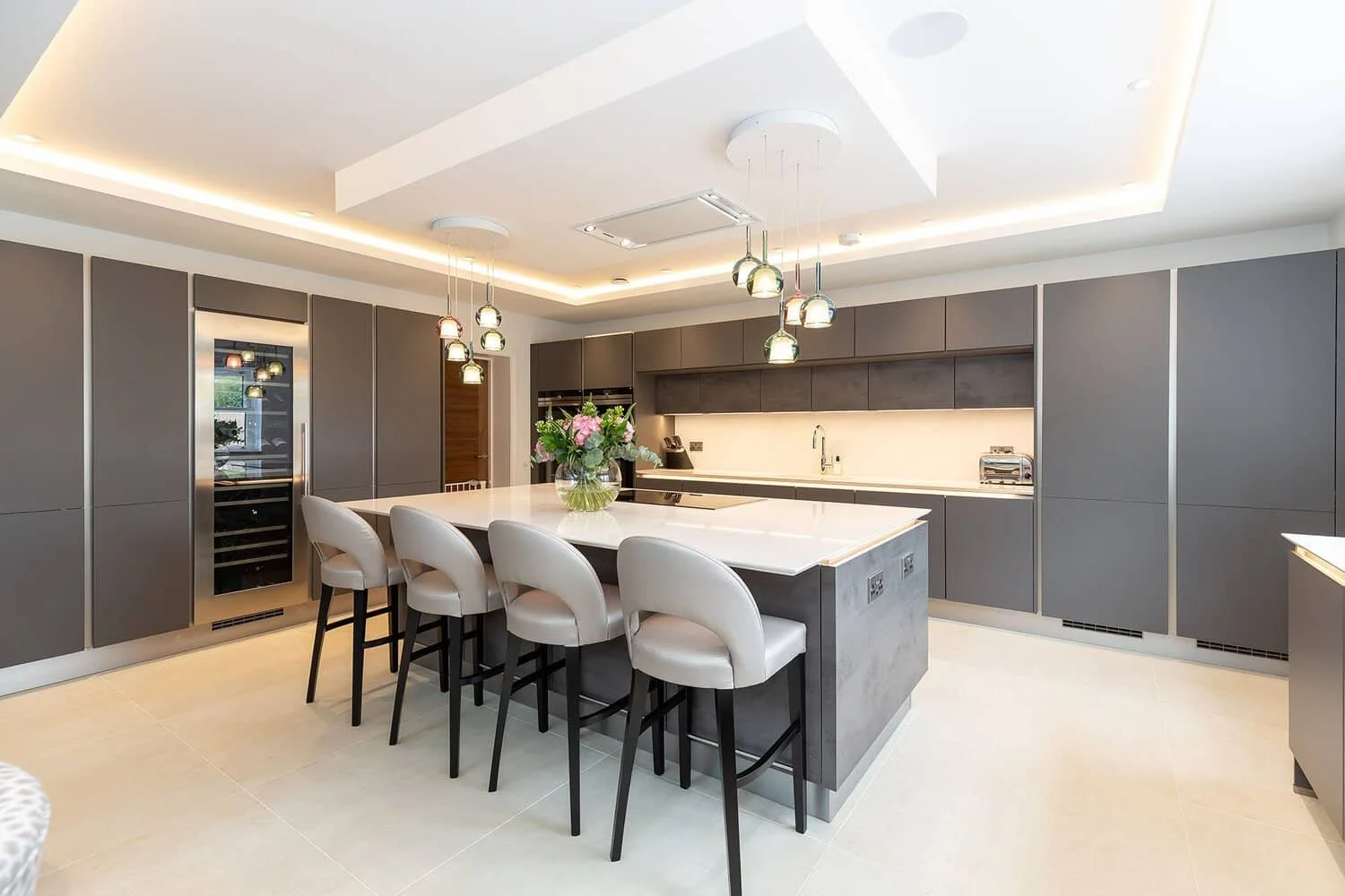 MODERN DARK GREY KITCHEN ON OAKHURST AVENUE