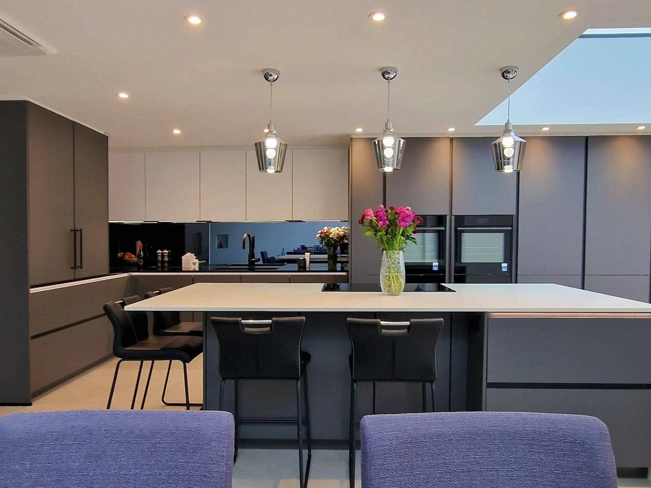 SOPHISTICATED GREY KITCHEN IN ST ALBANS