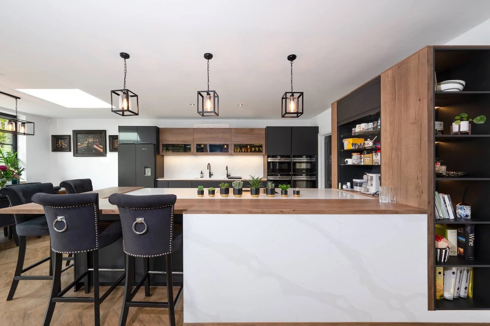 CONTEMPORARY INDUSTRIAL KITCHEN IN WATFORD