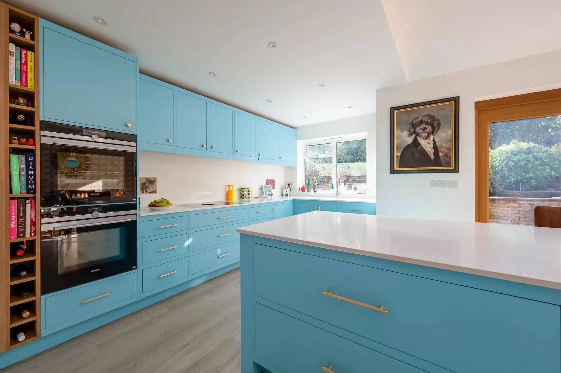MODERN BLUE & WHITE KITCHEN IN BERNARDS HEATH