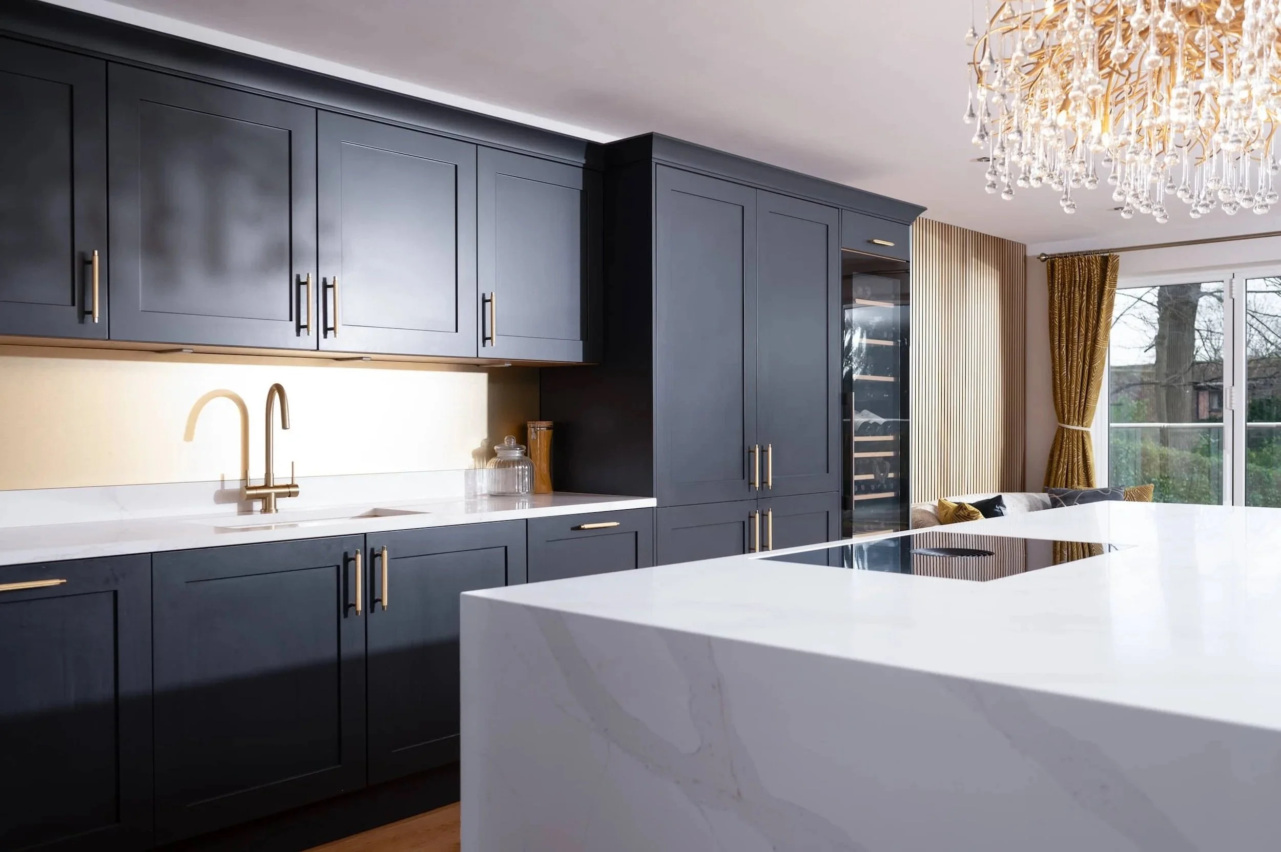 CLASSIC MIDNIGHT BLUE KITCHEN IN BOURNE END