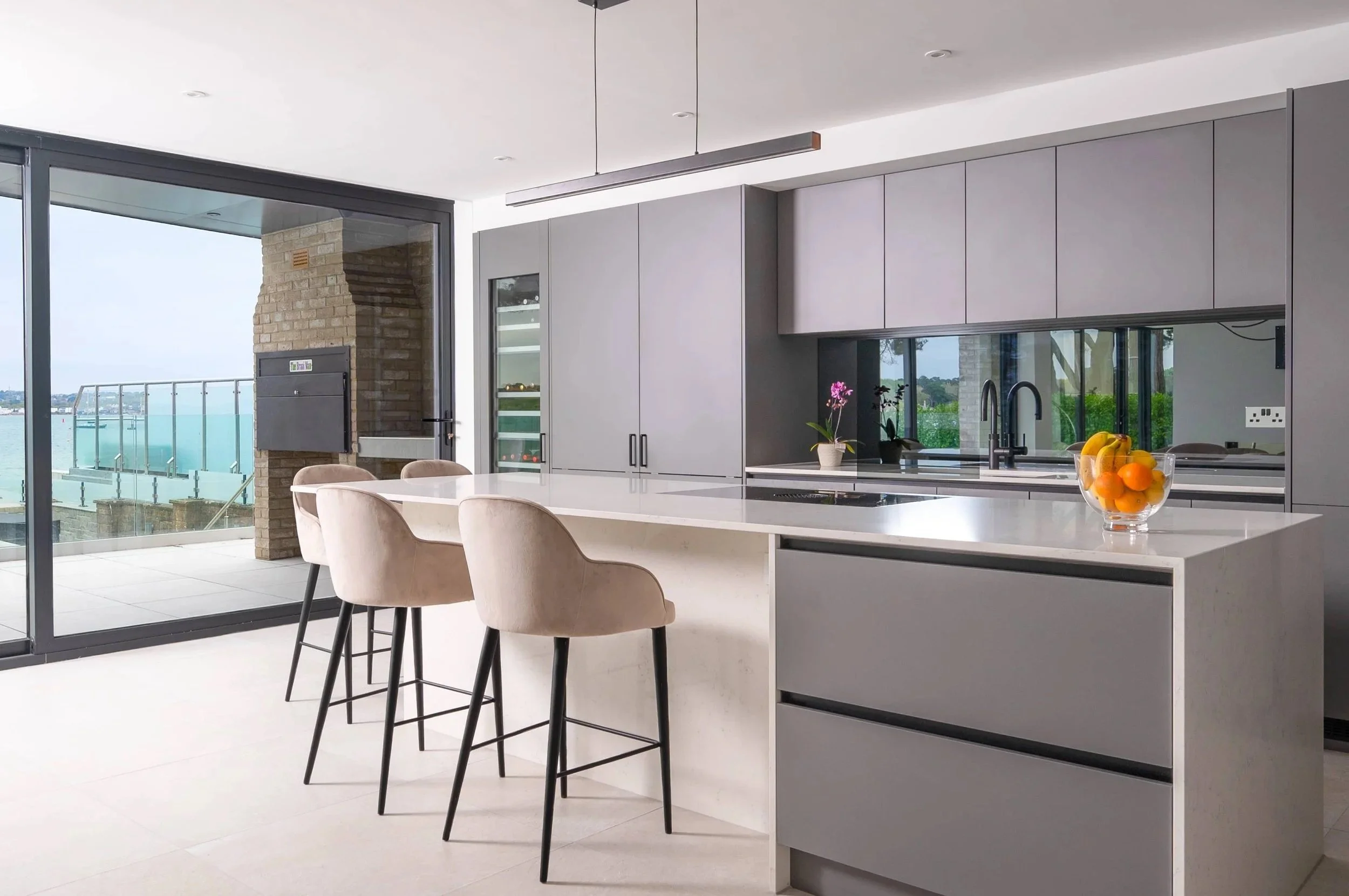 GRAPHITE HANDLELESS KITCHEN IN POOLE