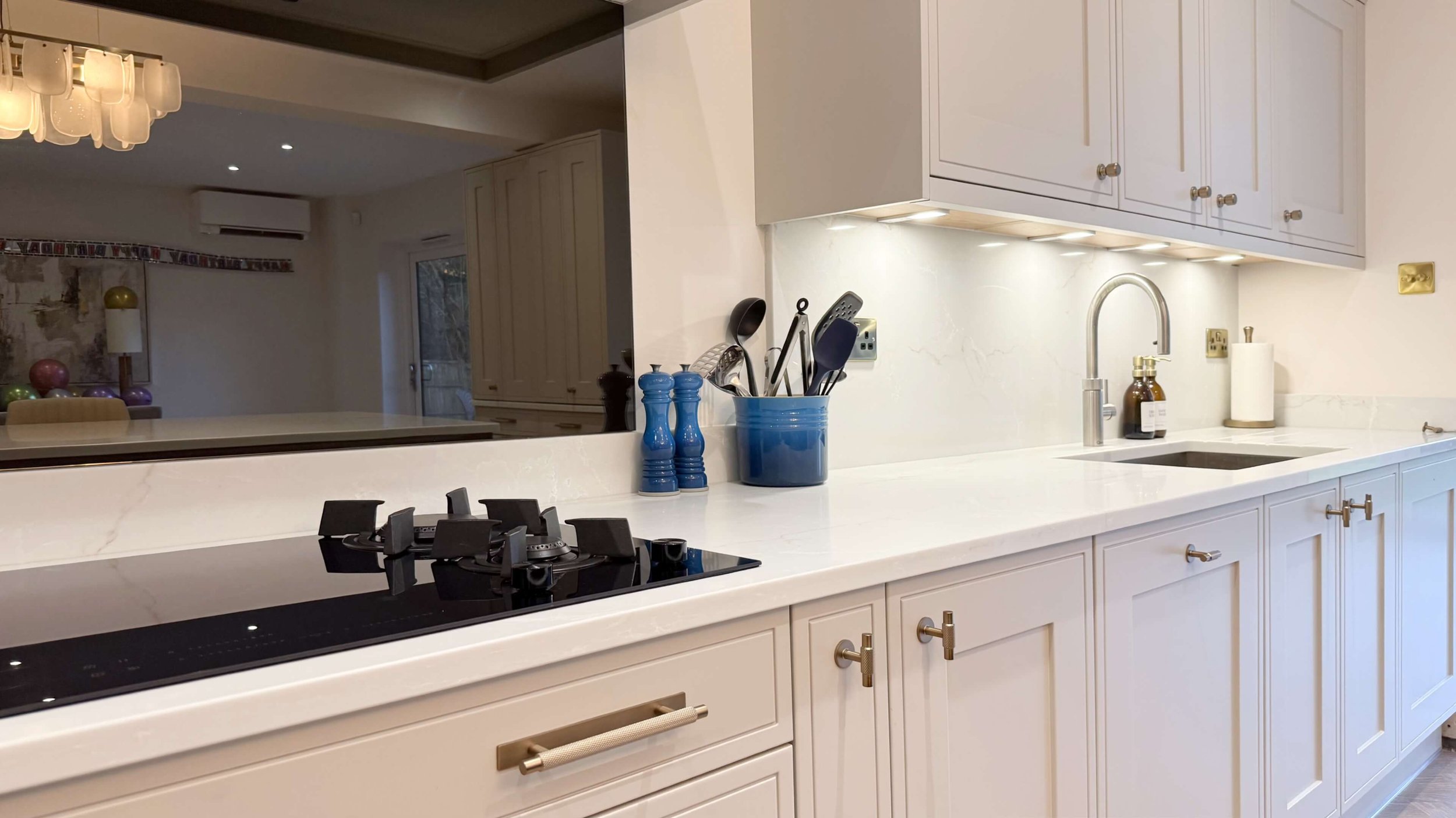 Light Neutral & Grey Shaker Kitchen in Wokingham