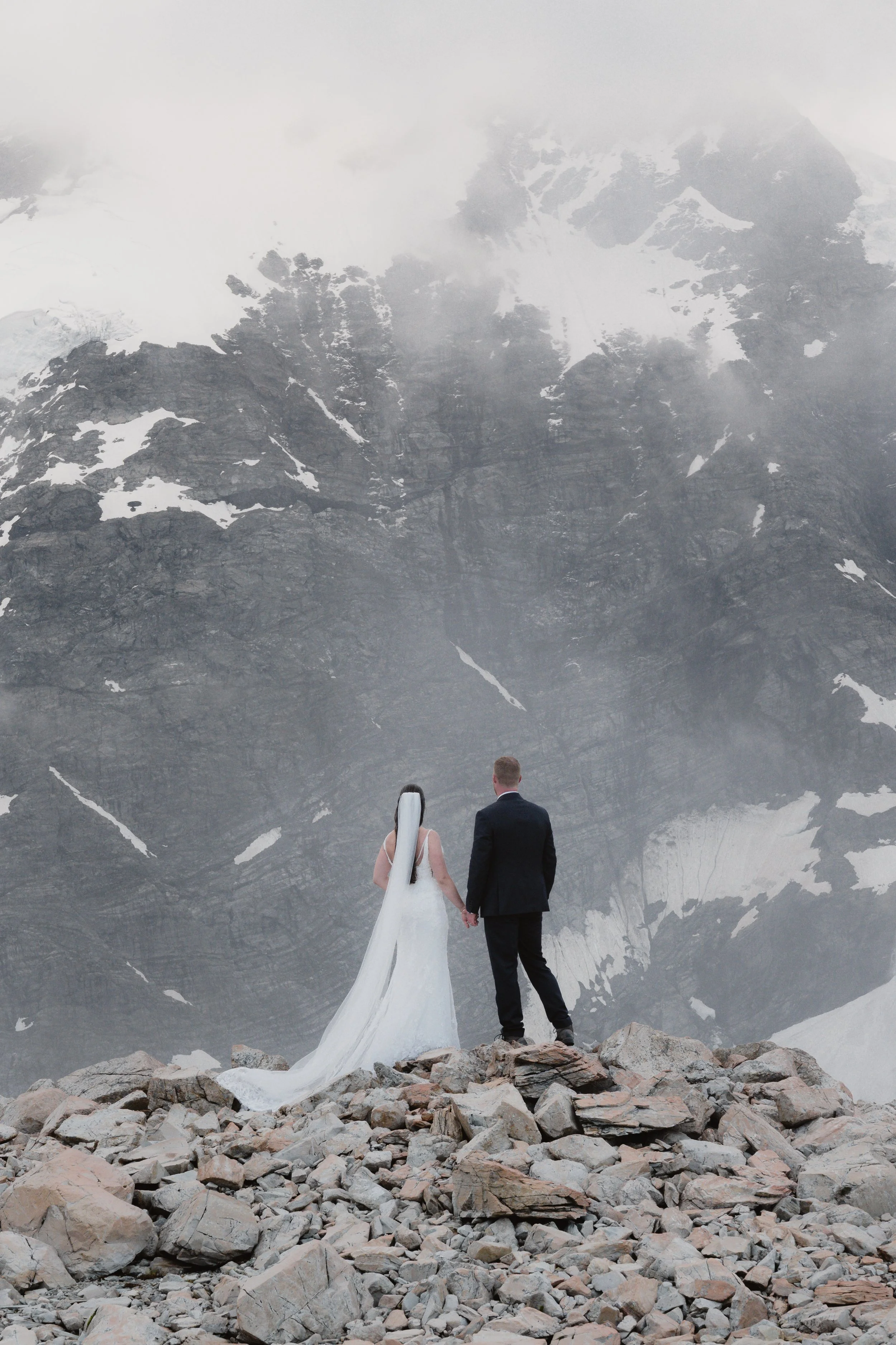 Victoria & Dylan - Mueller Hut-304.jpg