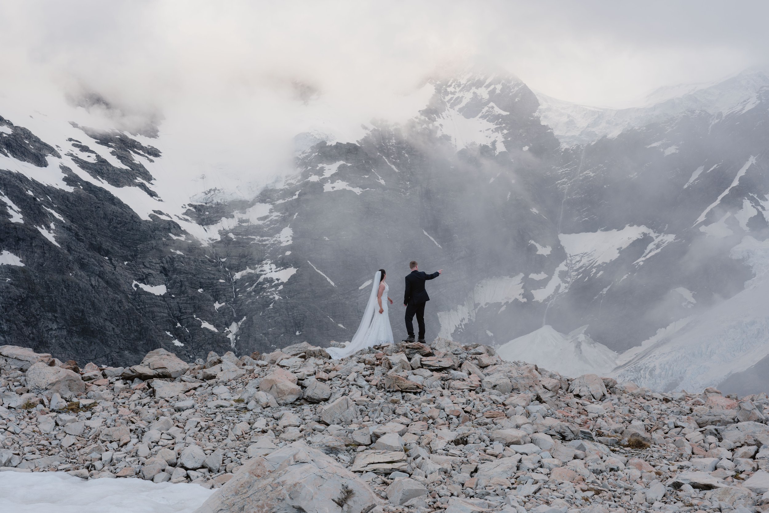 Victoria & Dylan - Mueller Hut-289.jpg