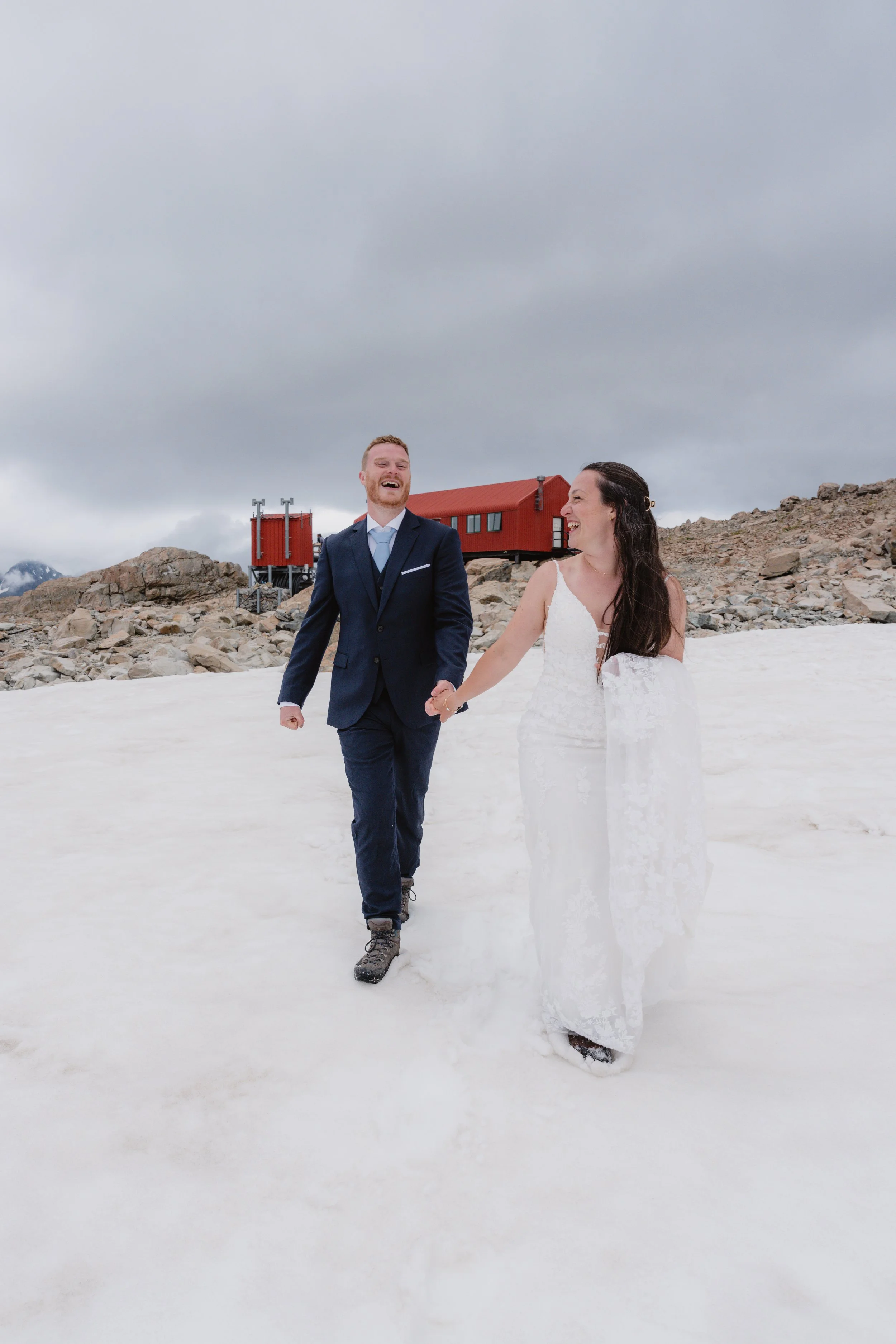 Victoria & Dylan - Mueller Hut-234.jpg