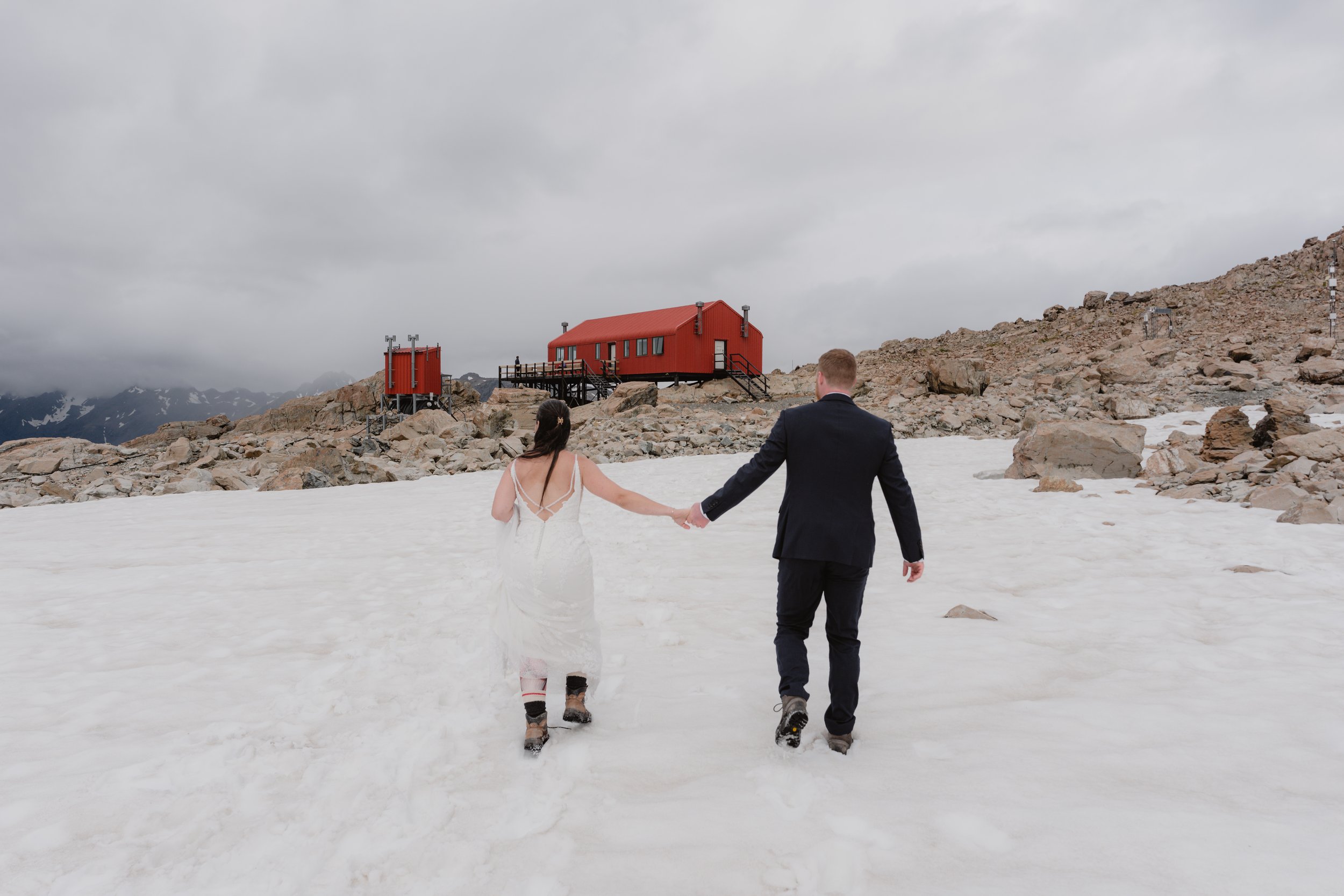 Victoria & Dylan - Mueller Hut-94.jpg