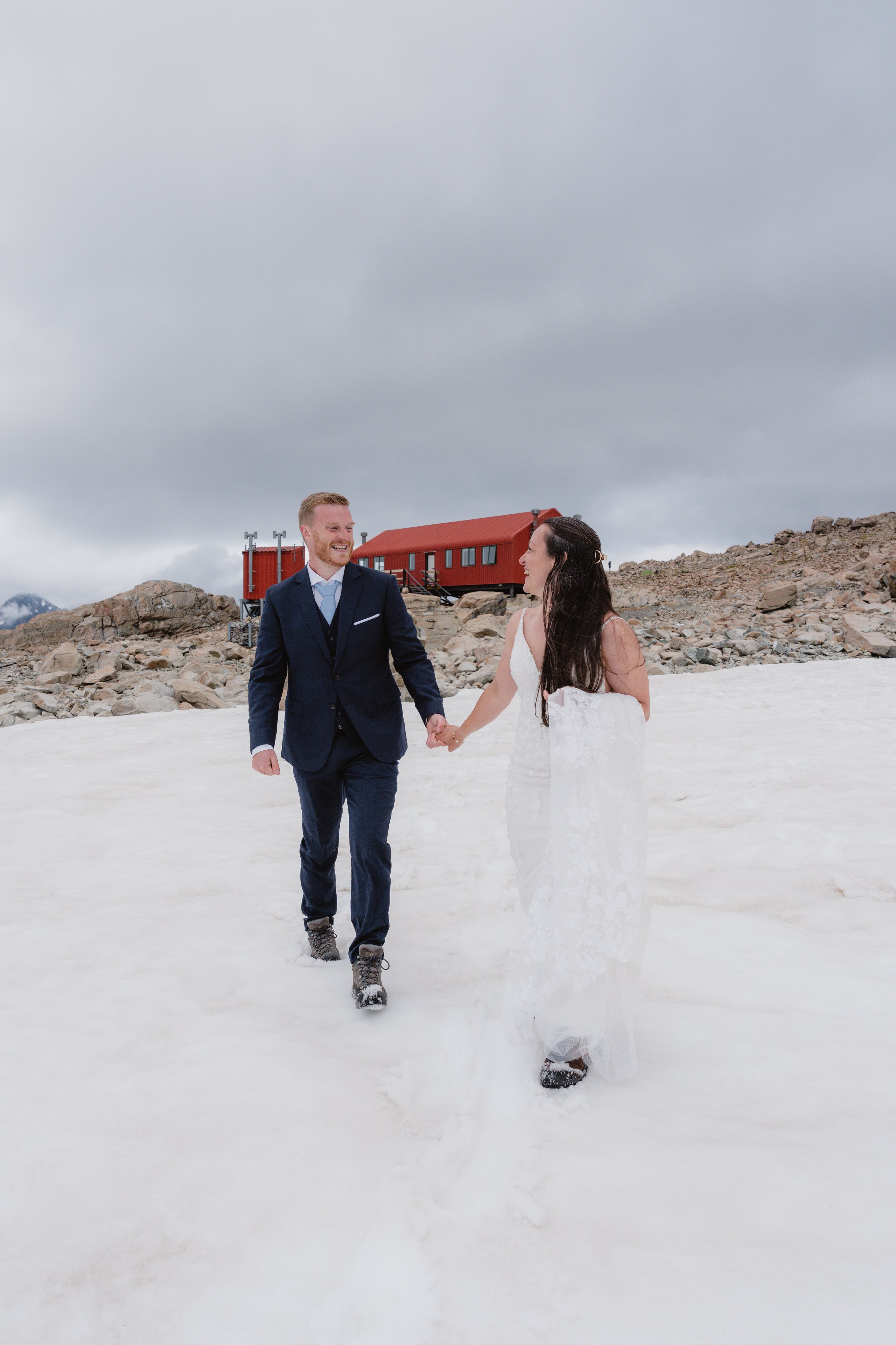 Victoria & Dylan - Mueller Hut-233.jpg