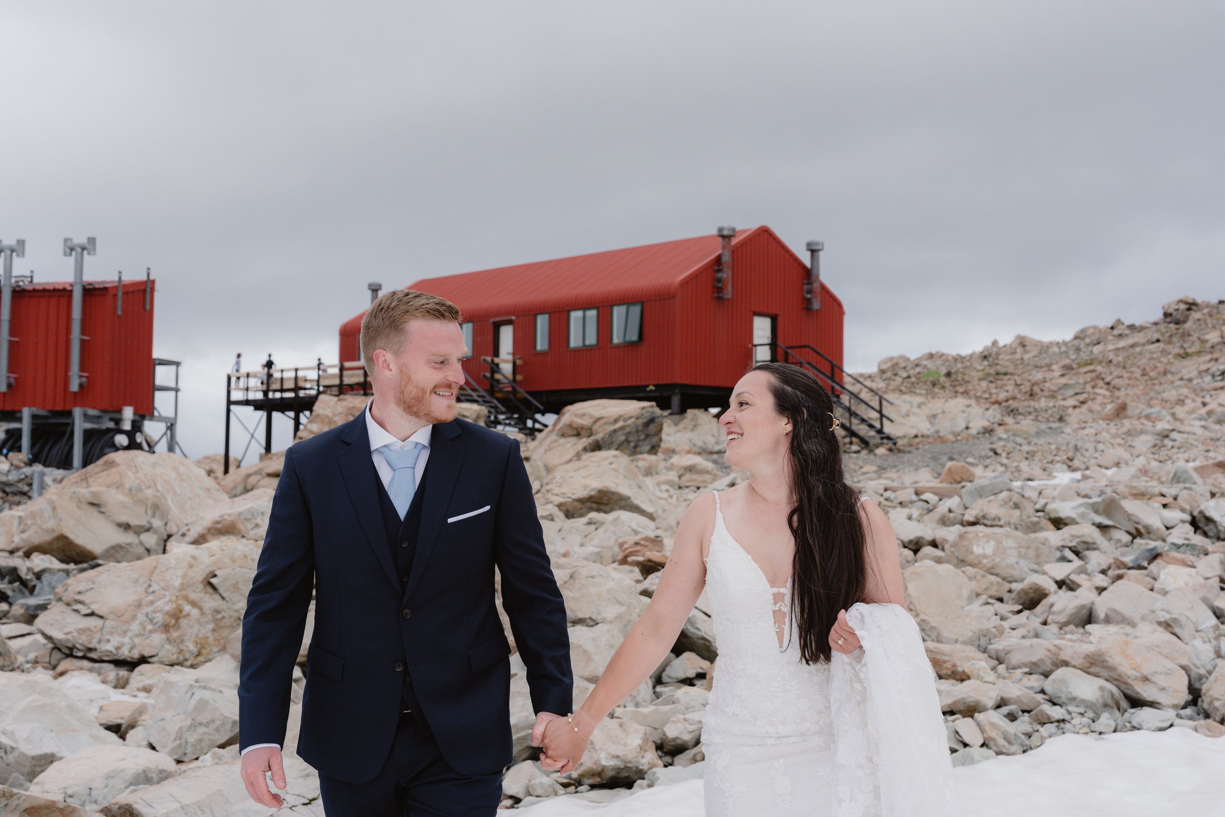 Victoria & Dylan - Mueller Hut-215.jpg