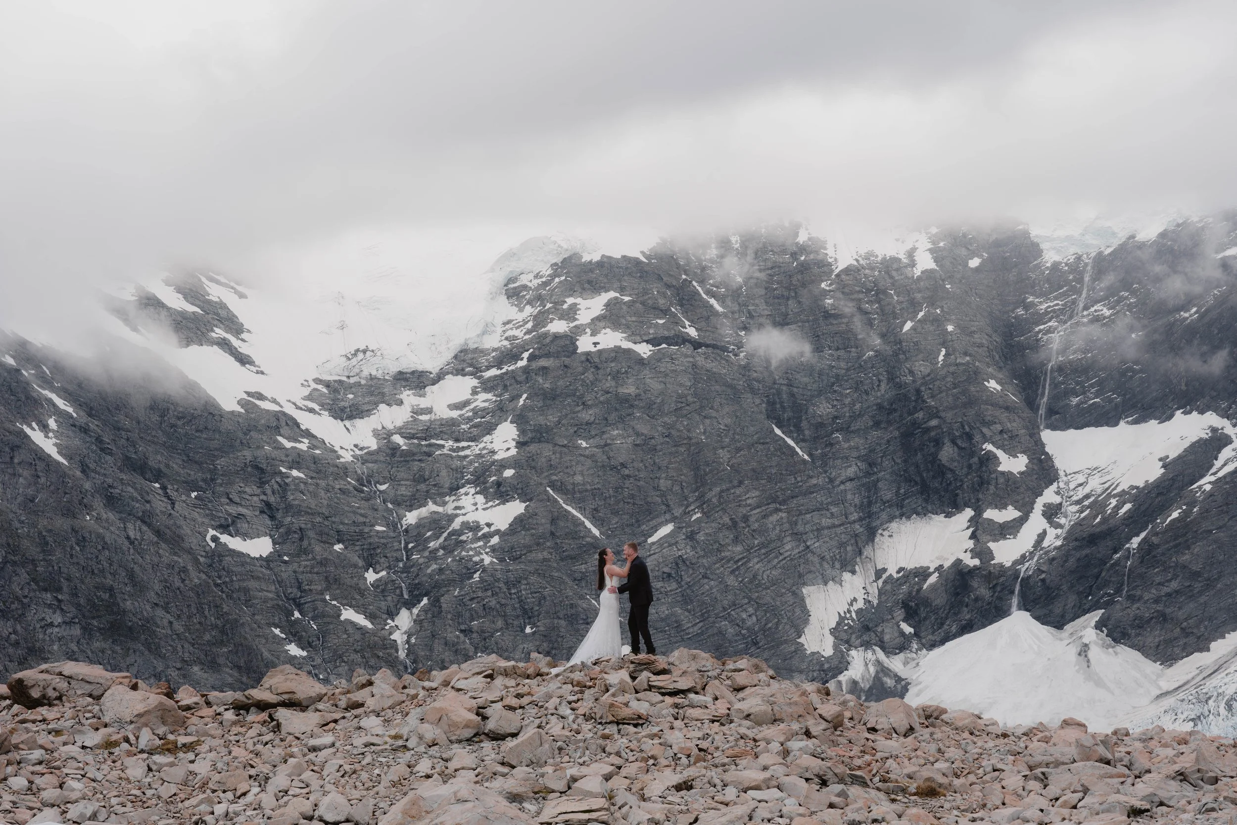 Victoria & Dylan - Mueller Hut-260.jpg