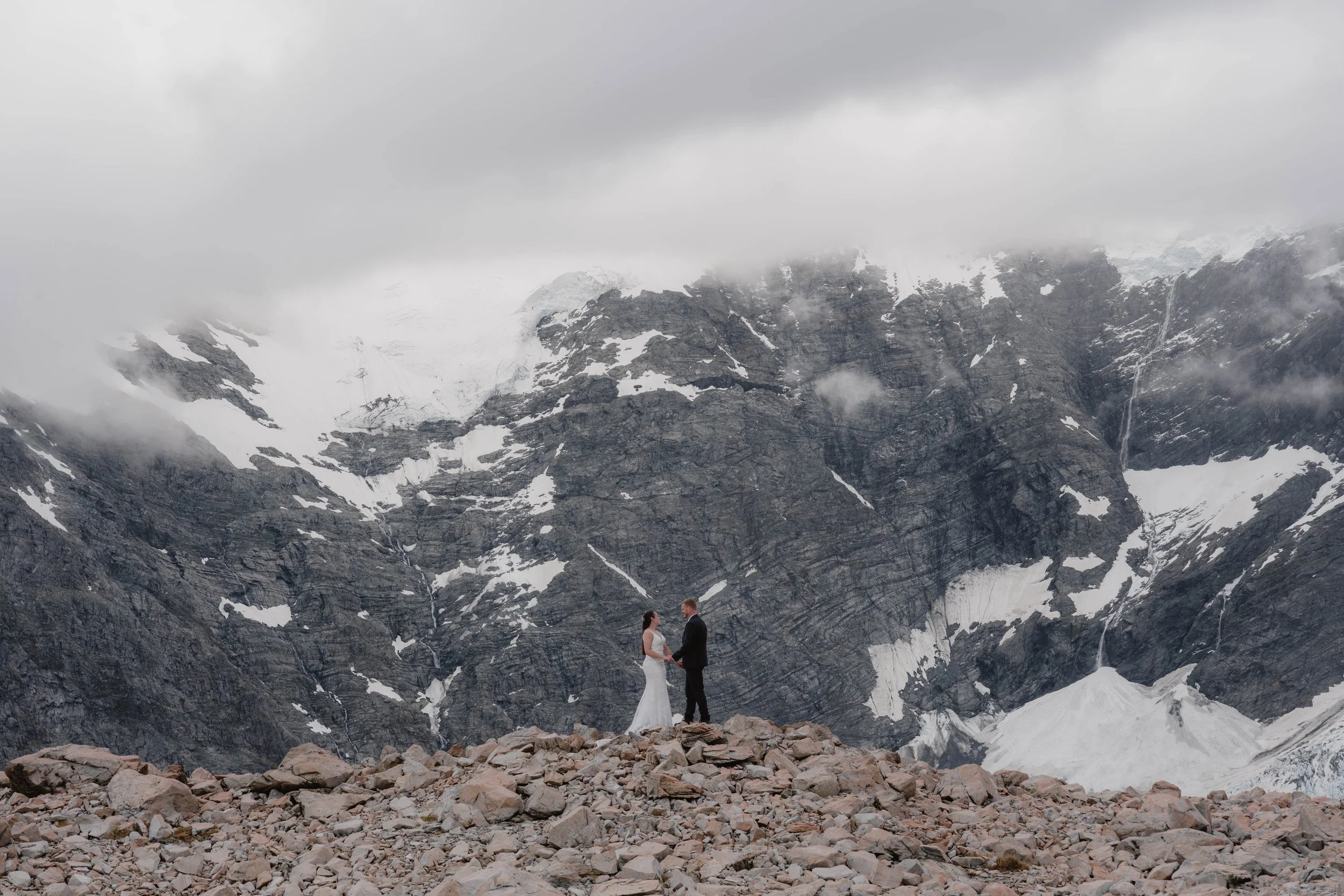 Victoria & Dylan - Mueller Hut-256.jpg