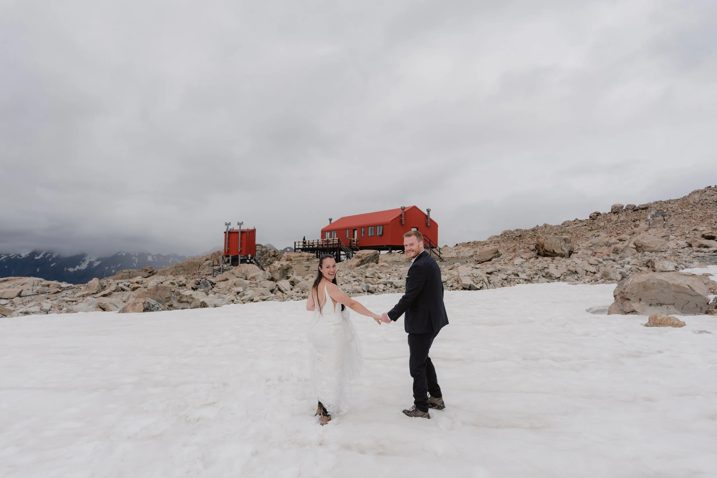 Victoria & Dylan - Mueller Hut-95.jpg