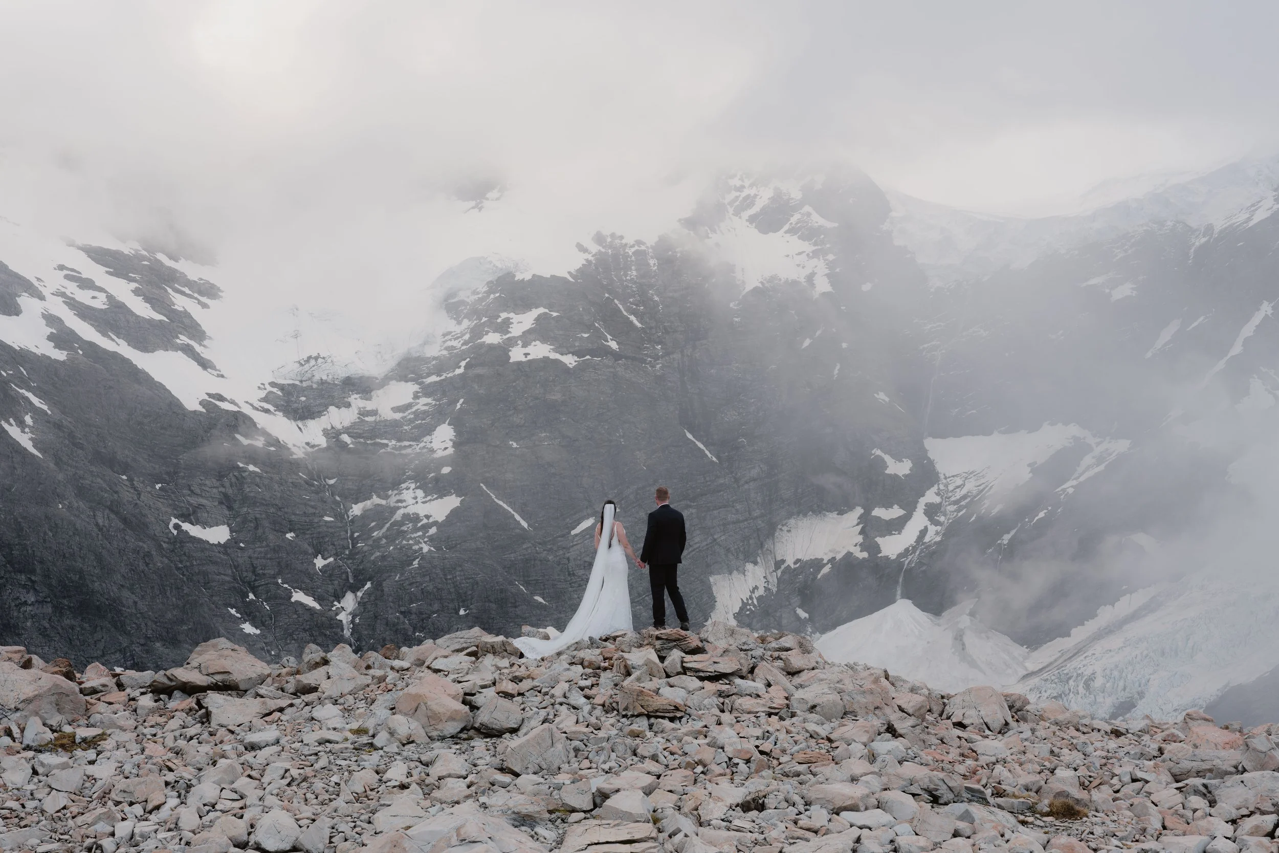 Victoria & Dylan - Mueller Hut-299.jpg