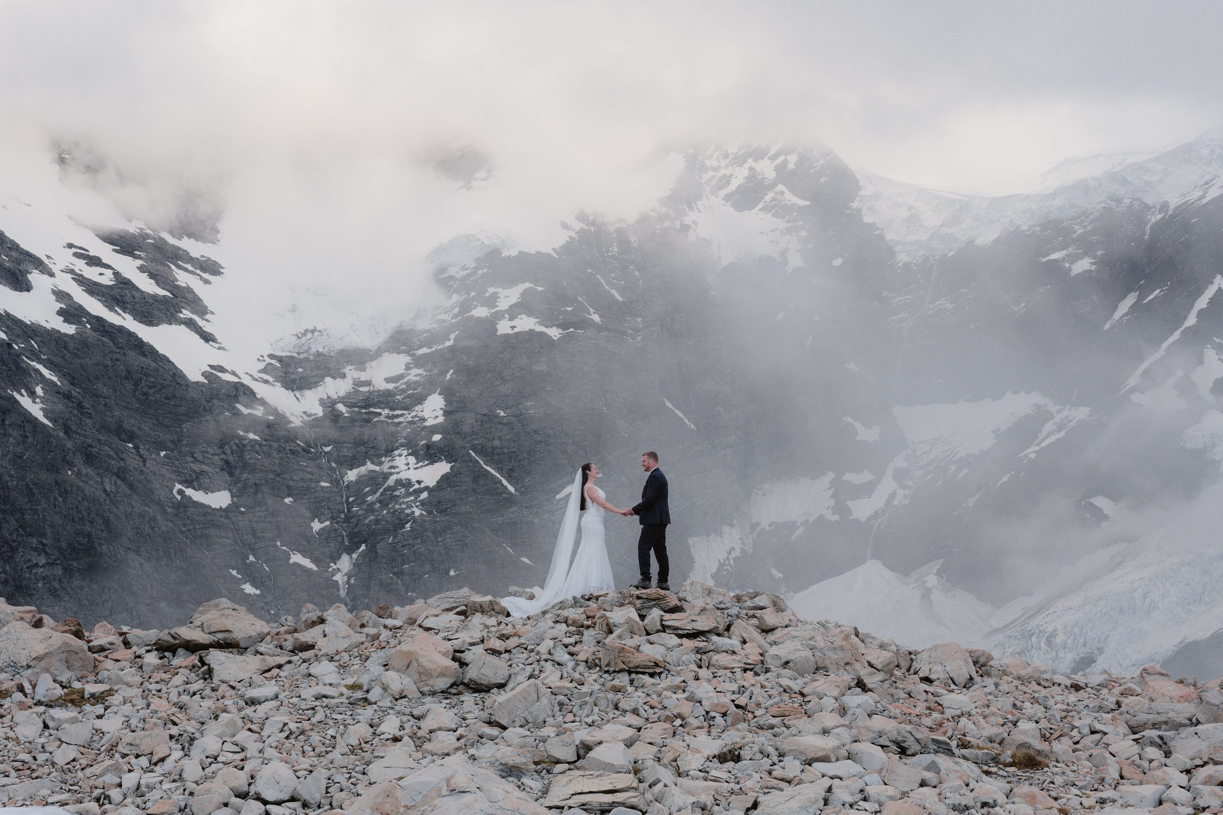 Victoria & Dylan - Mueller Hut-294.jpg