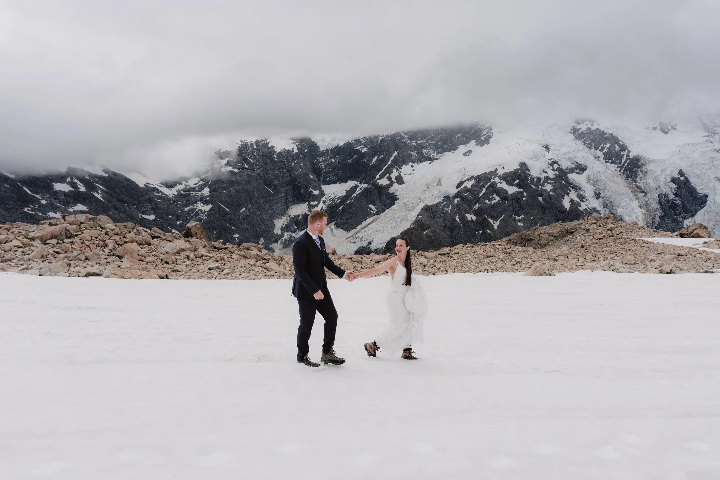 Victoria & Dylan - Mueller Hut-79.jpg