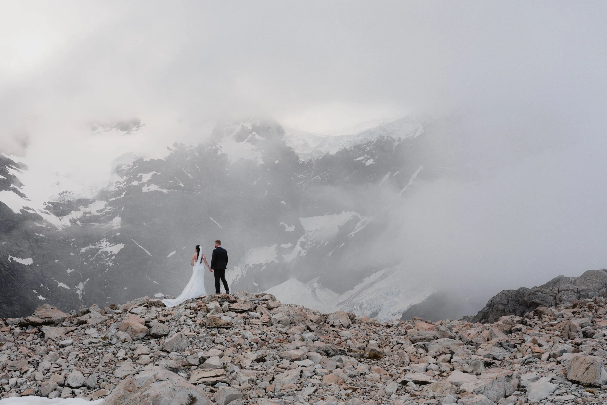 Victoria & Dylan - Mueller Hut-308.jpg
