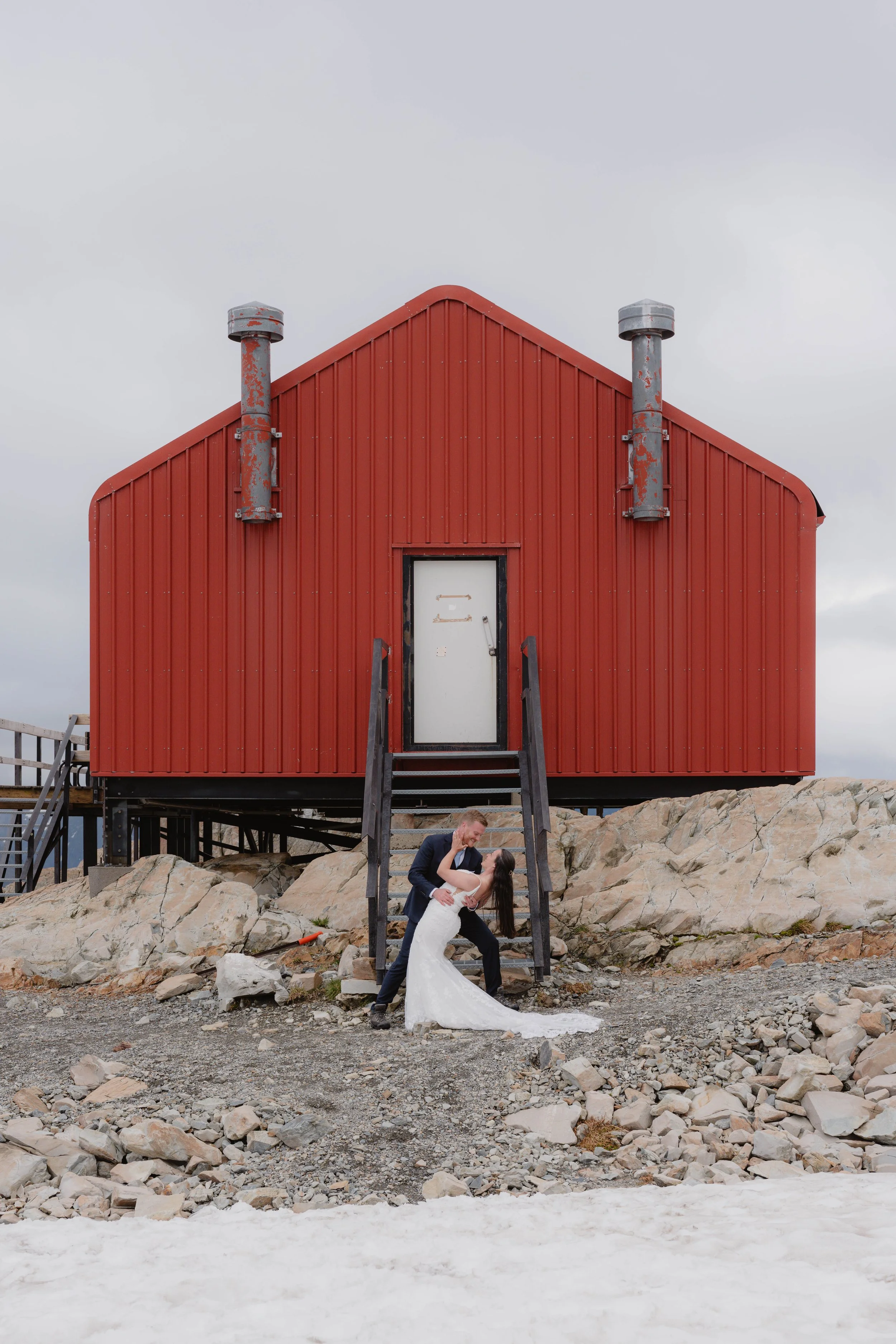 Victoria & Dylan - Mueller Hut-209.jpg