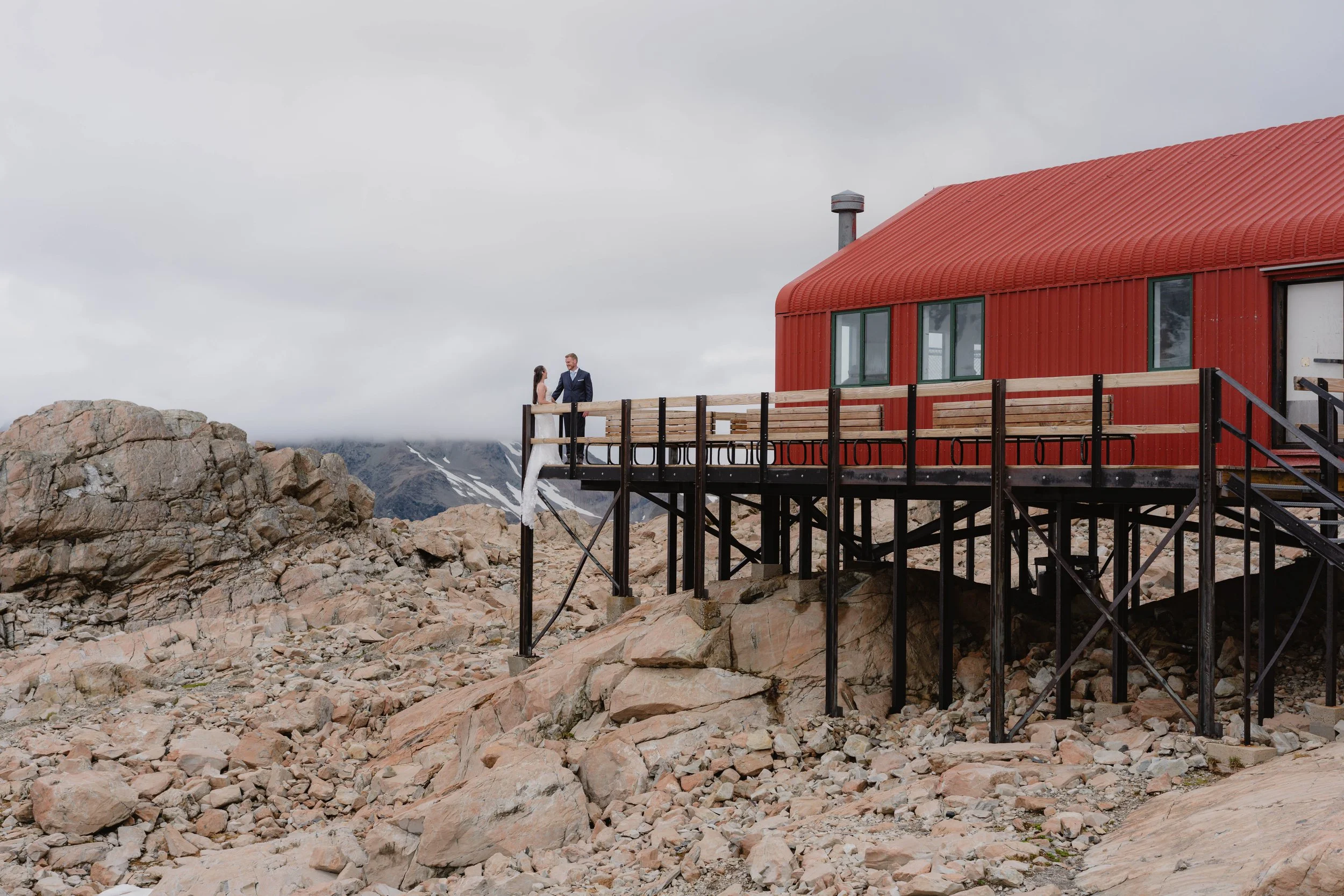 Victoria & Dylan - Mueller Hut-181.jpg