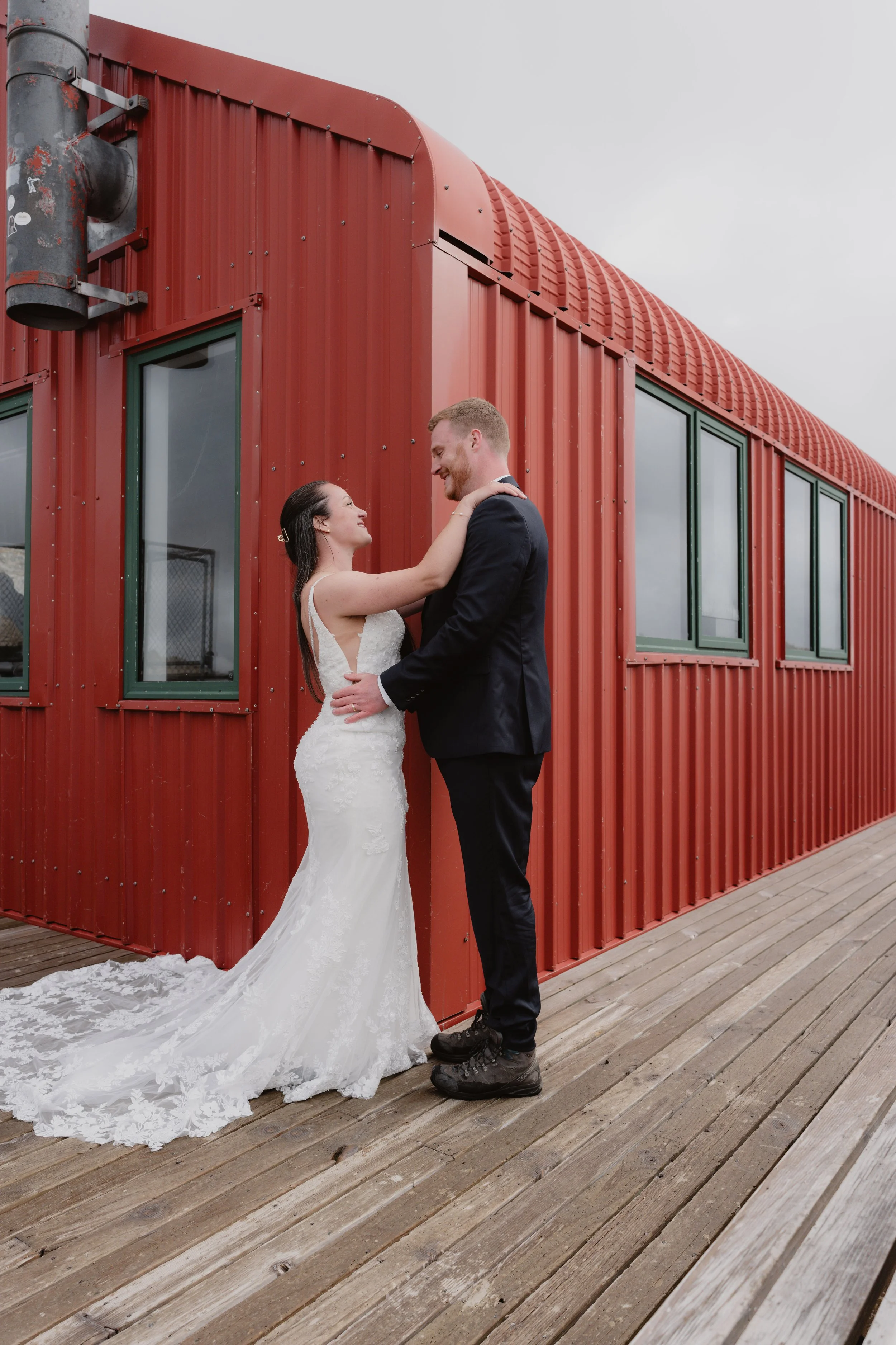 Victoria & Dylan - Mueller Hut-175.jpg