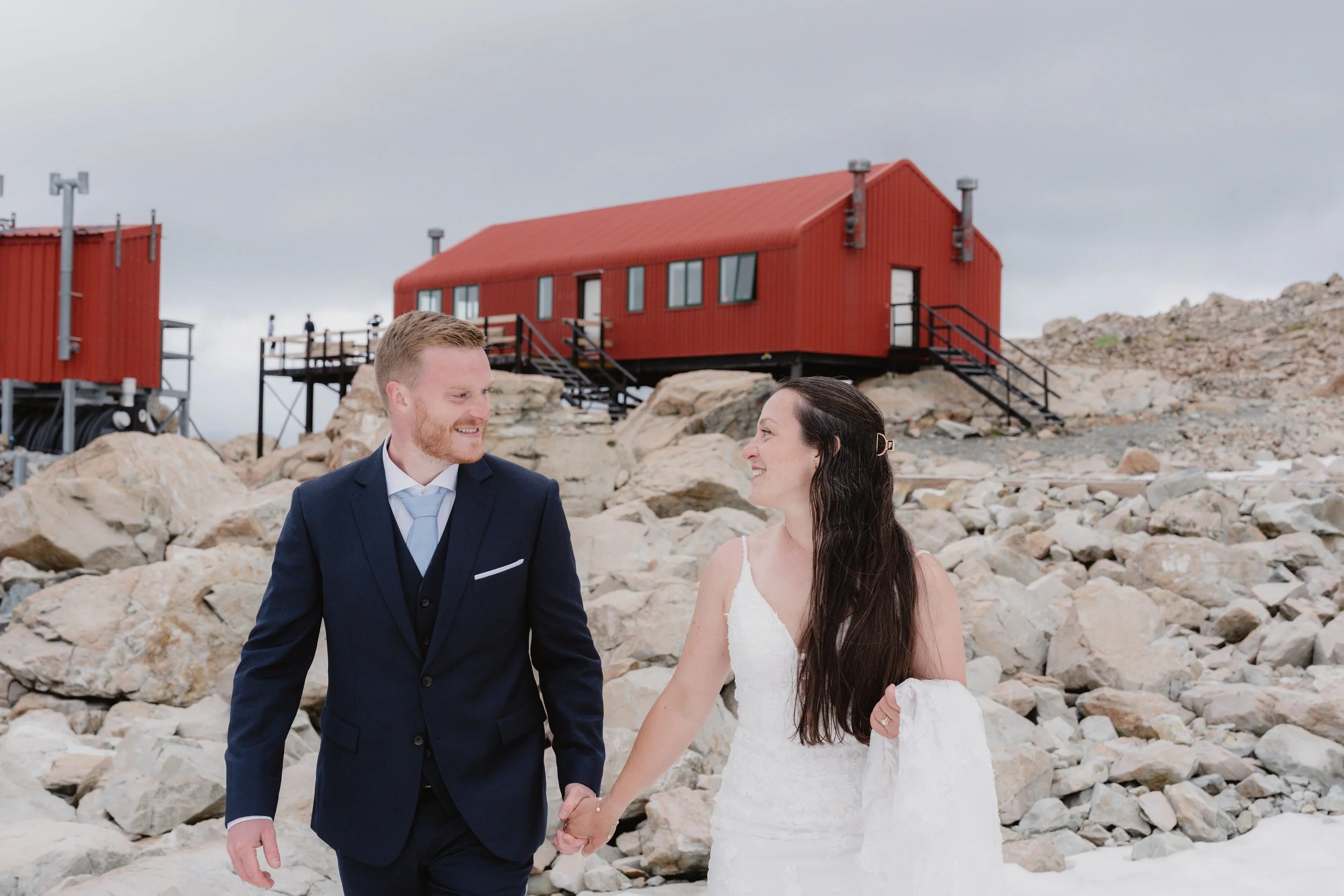 Victoria & Dylan - Mueller Hut-213.jpg