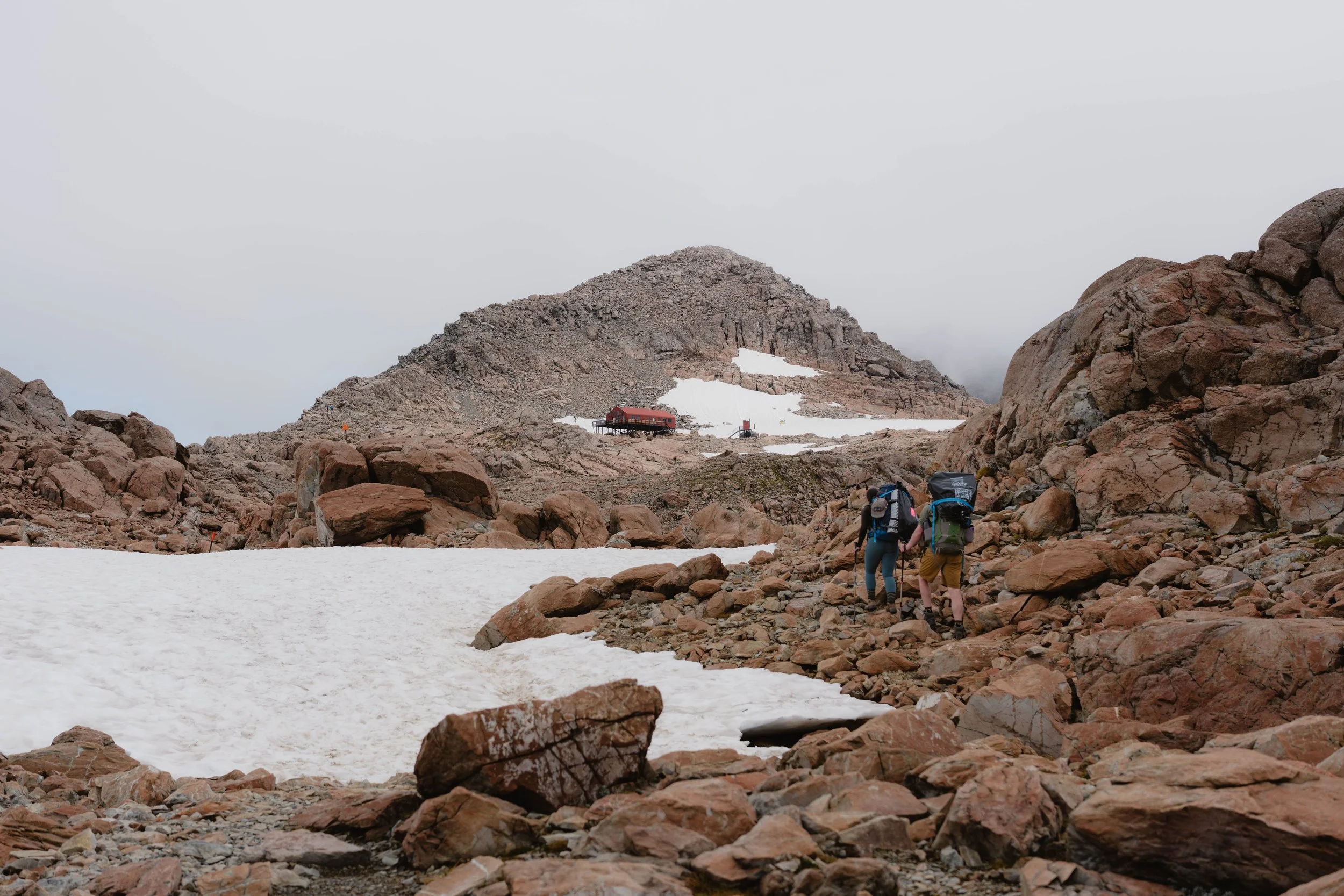 Victoria & Dylan - Mueller Hut-30.jpg