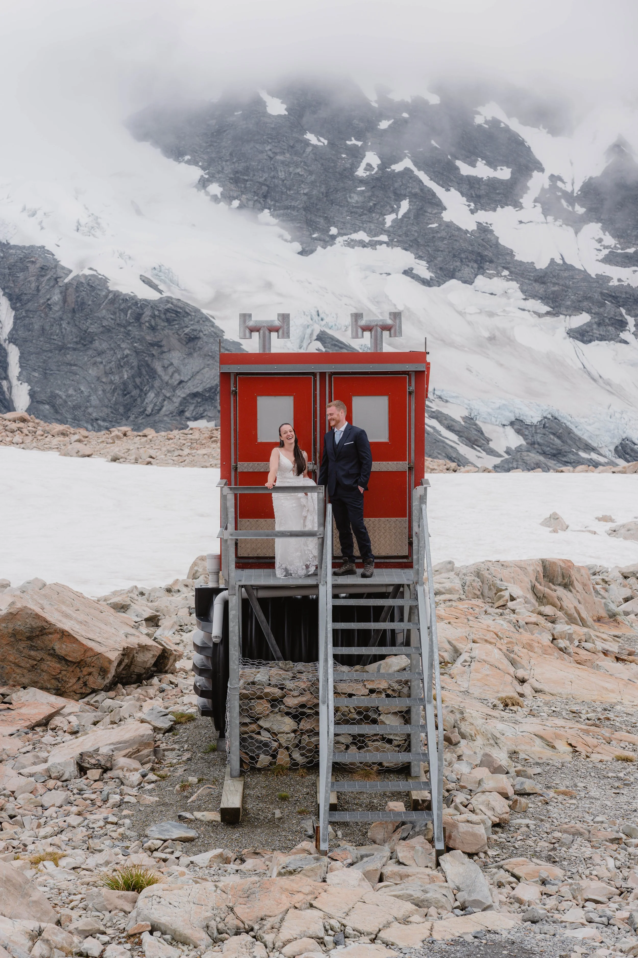Victoria & Dylan - Mueller Hut-201.jpg