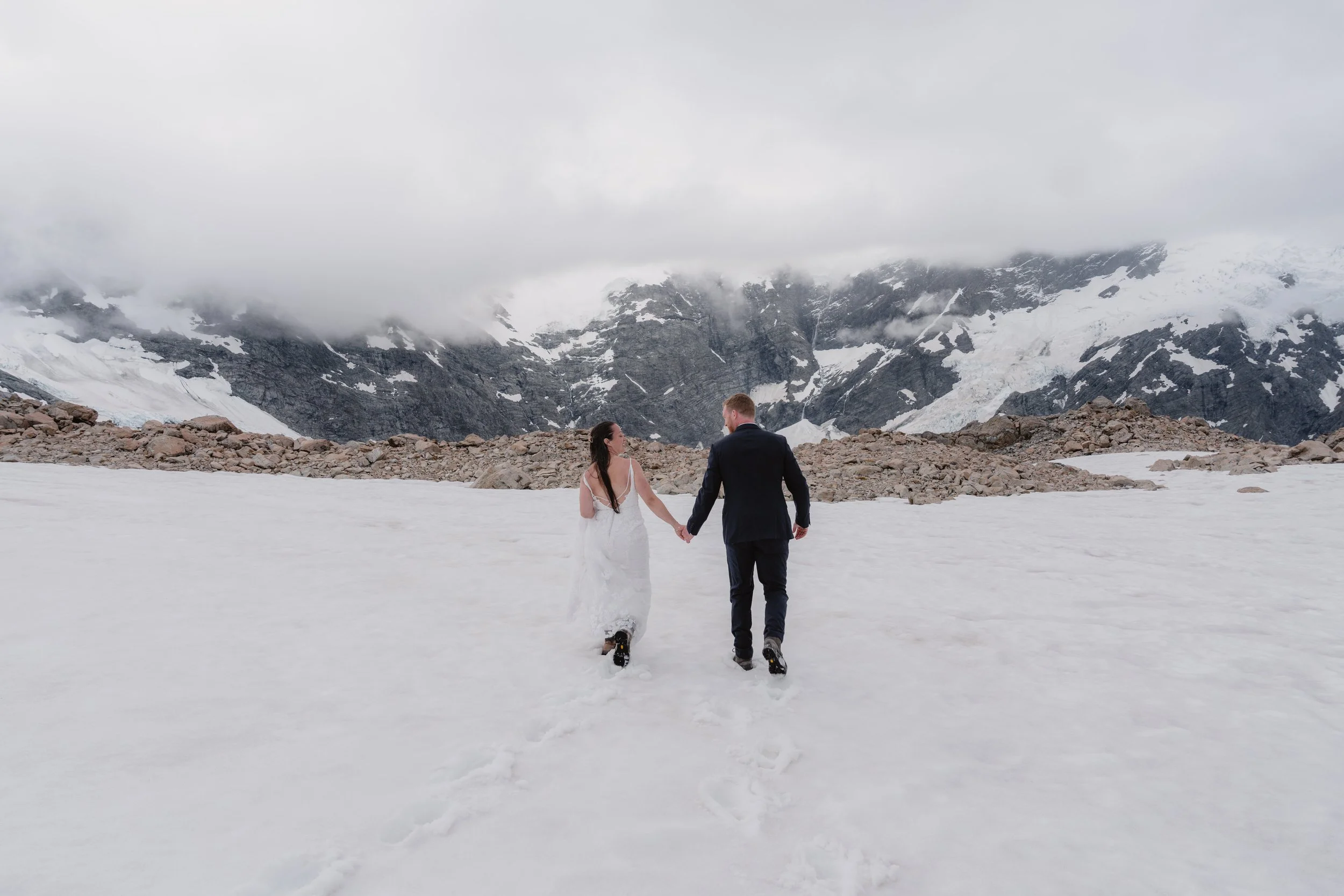 Victoria & Dylan - Mueller Hut-249.jpg