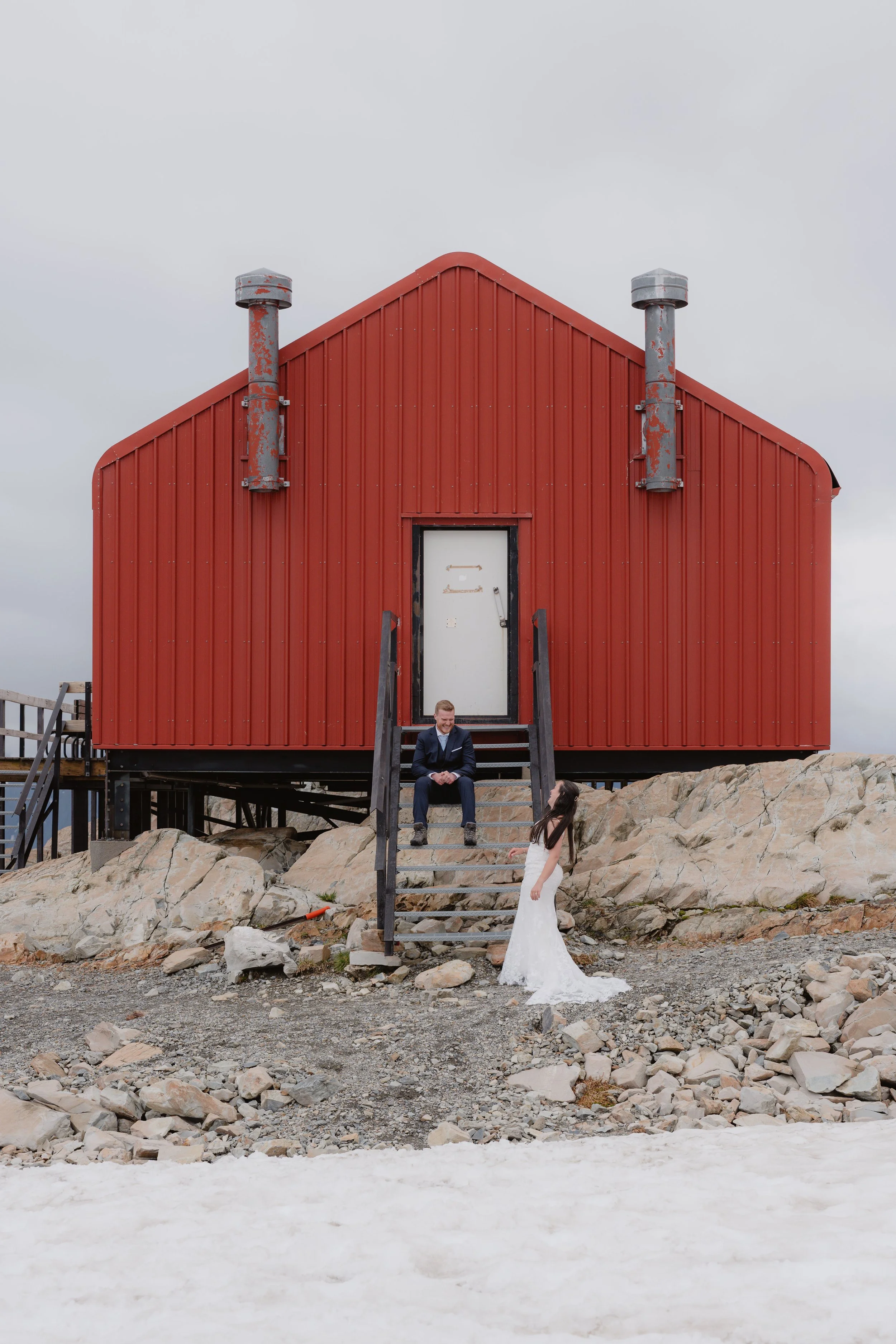 Victoria & Dylan - Mueller Hut-204.jpg