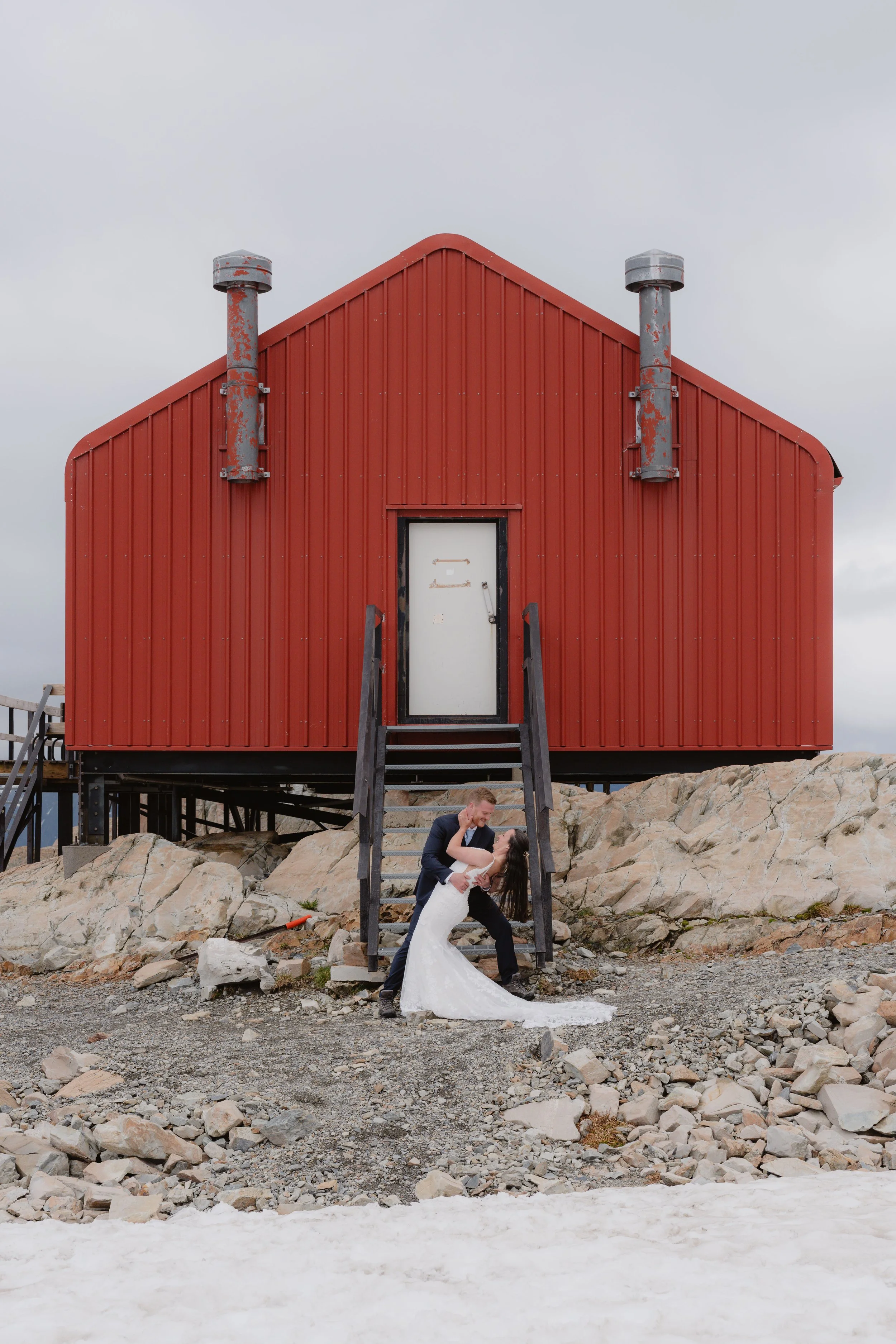 Victoria & Dylan - Mueller Hut-208.jpg