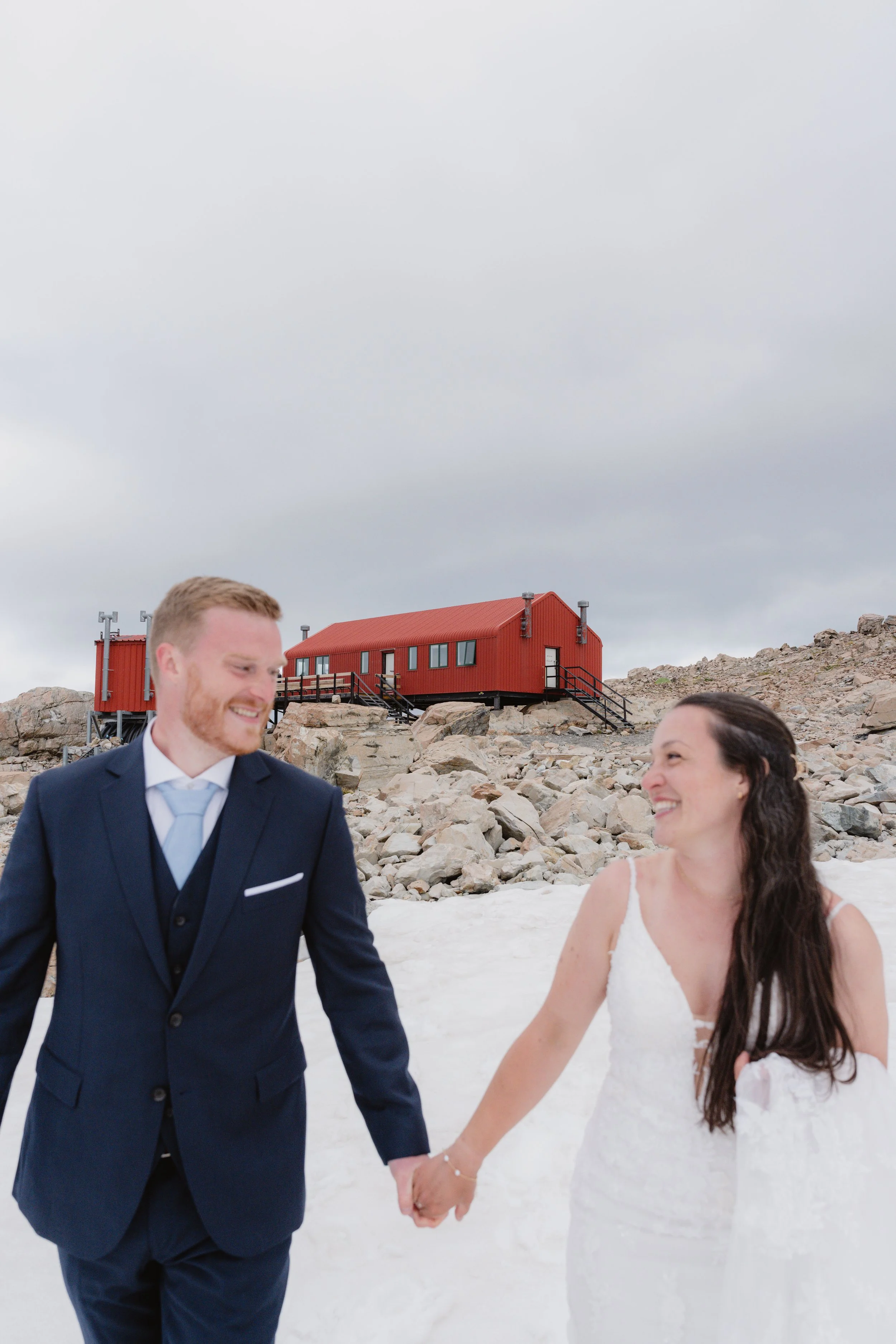 Victoria & Dylan - Mueller Hut-219.jpg