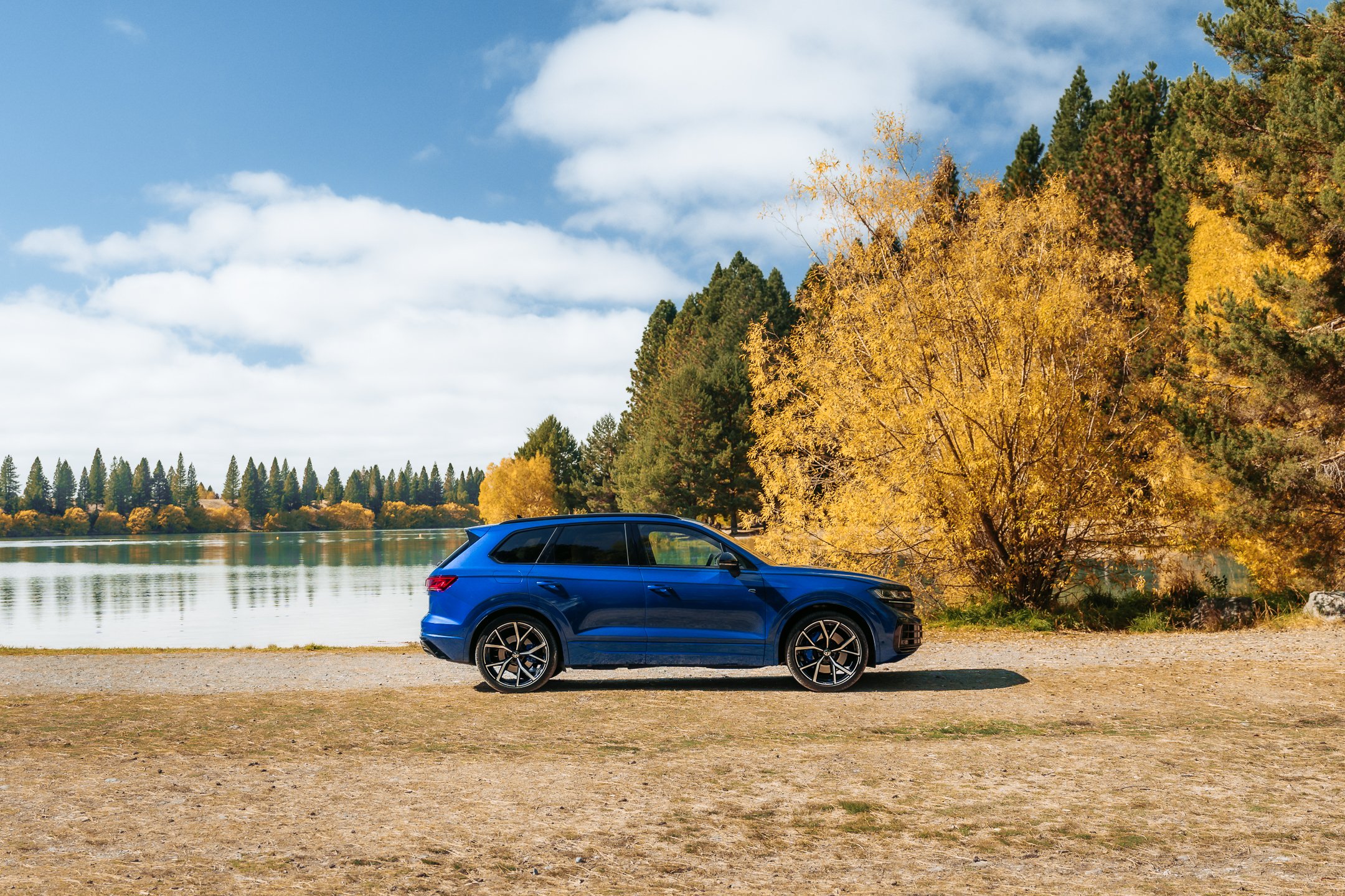 Scott Howes - Volkswagen Touareg - Side on5.jpg