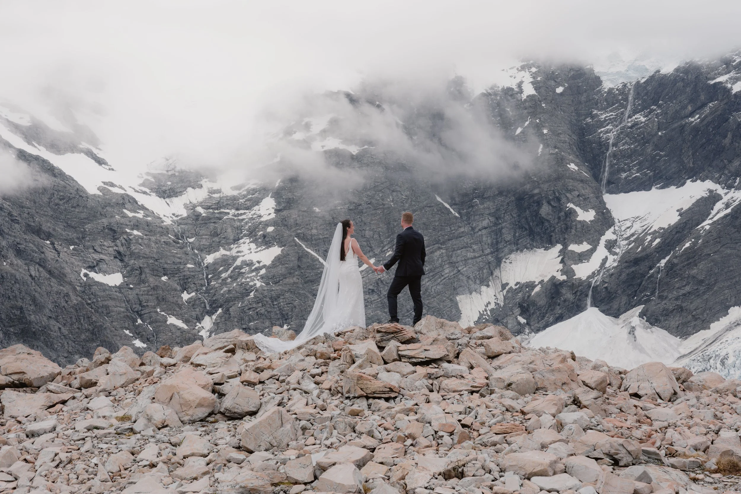 Victoria & Dylan - Mueller Hut-276.jpg