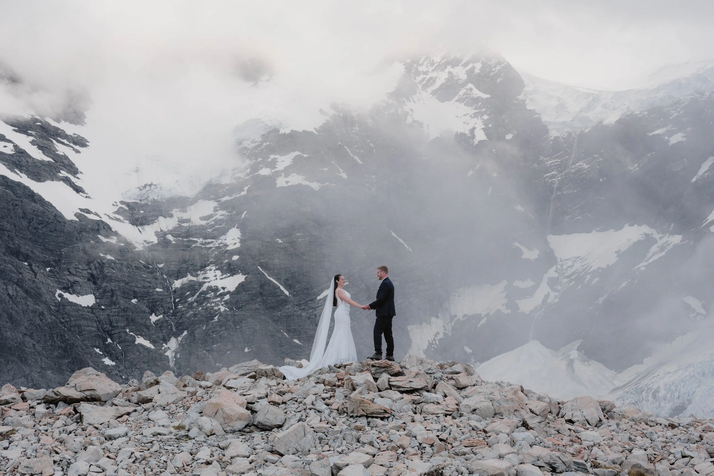 Victoria & Dylan - Mueller Hut-292.jpg