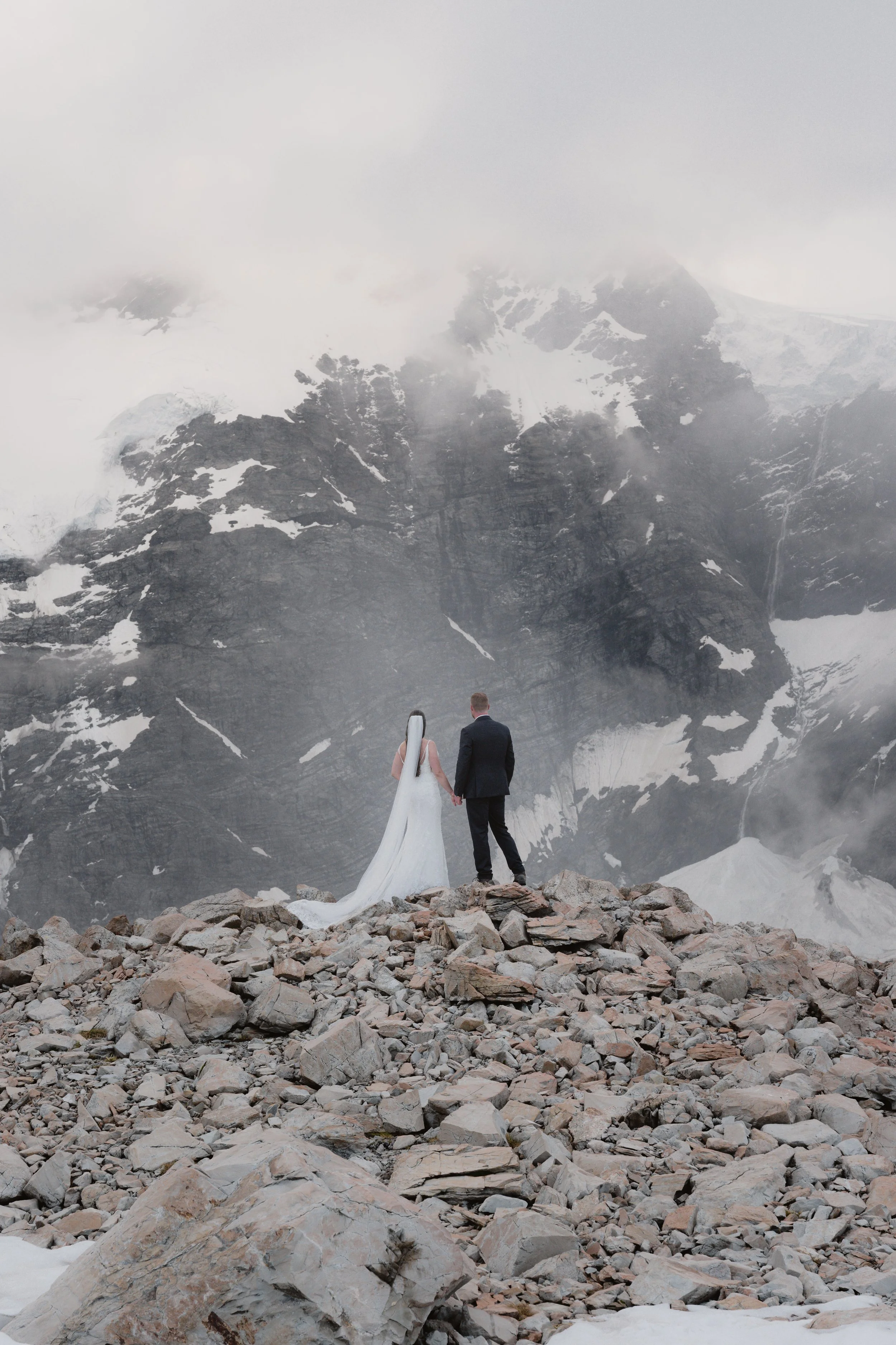 Victoria & Dylan - Mueller Hut-303.jpg