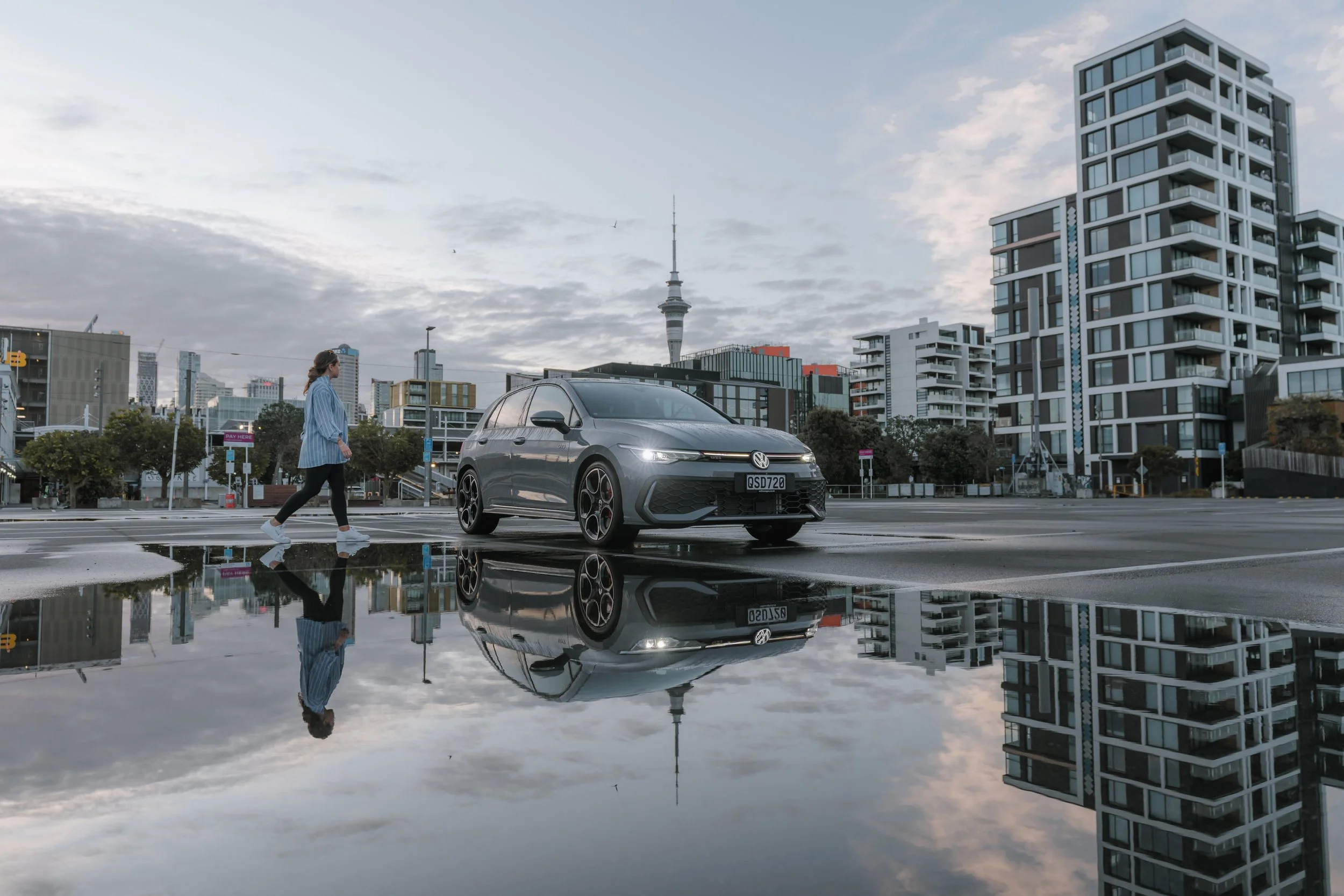 Scott Howes - Volkswagen Golf - Auckland reflection 1.jpg