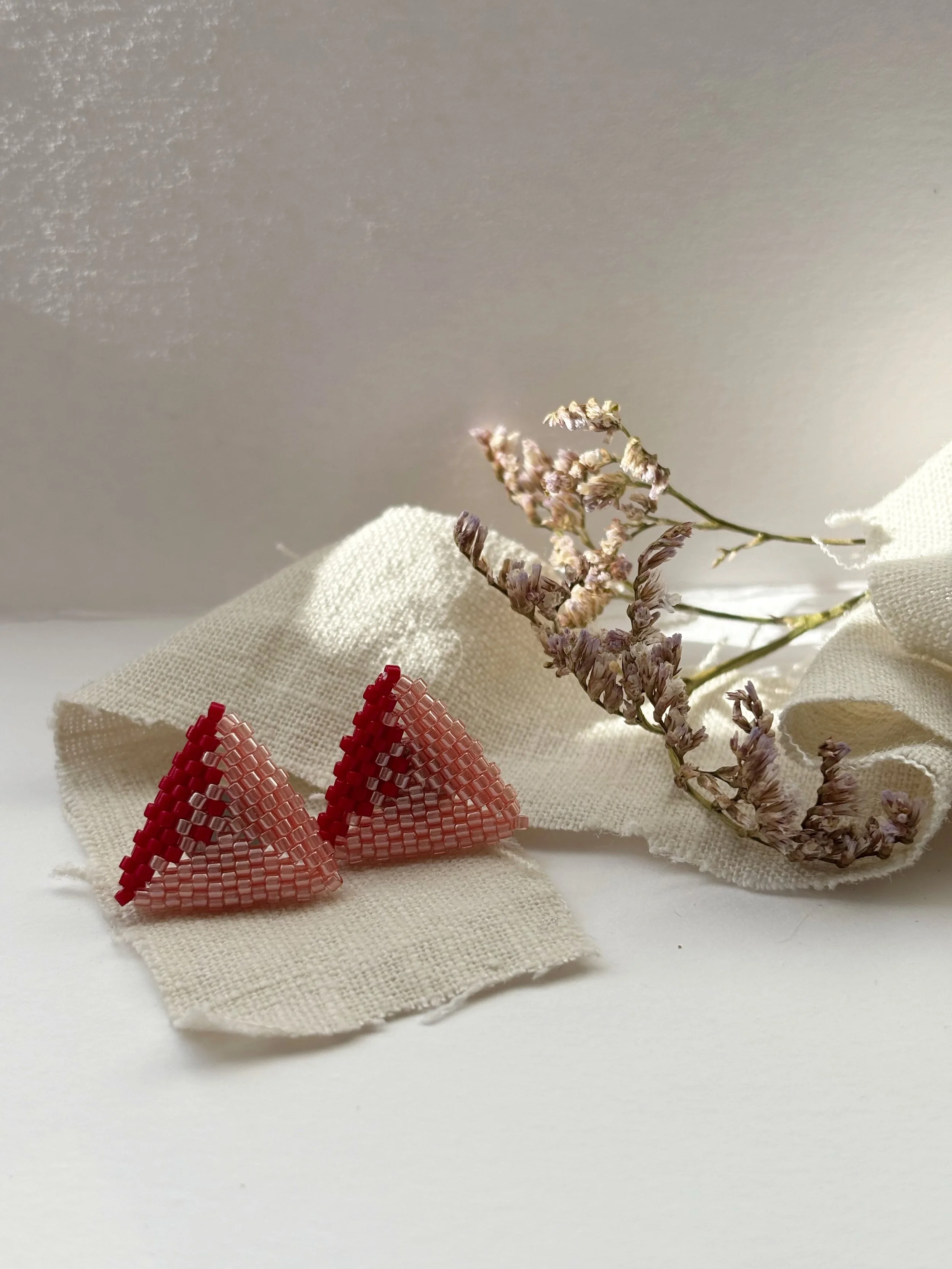 Diana Stud Earring in Salmon Pink and Matt Red.