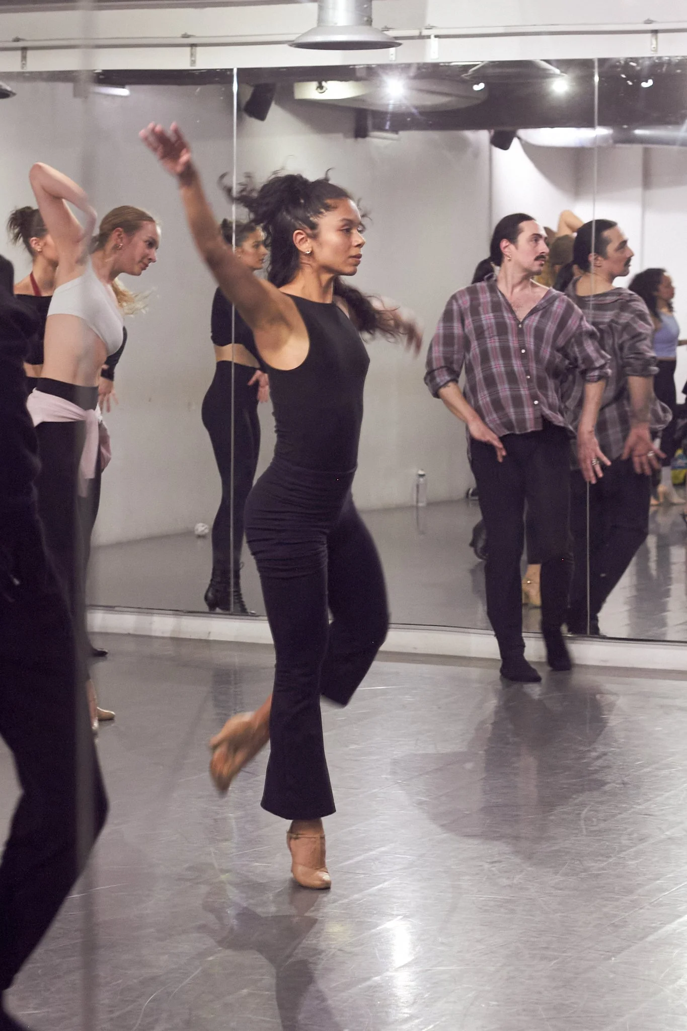 2025-11-20_OnOffDanceMasterclass-MattieLove_IMG_6750.jpg